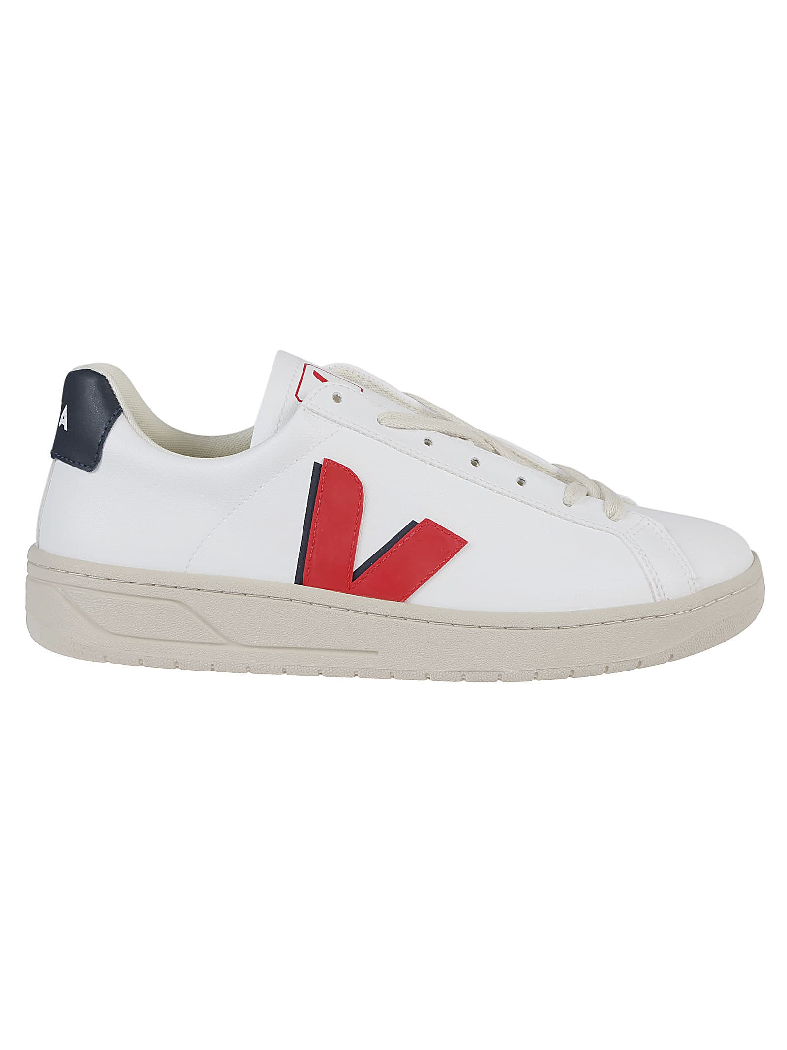 Veja Urca Sneakers In White/pekin/nautico