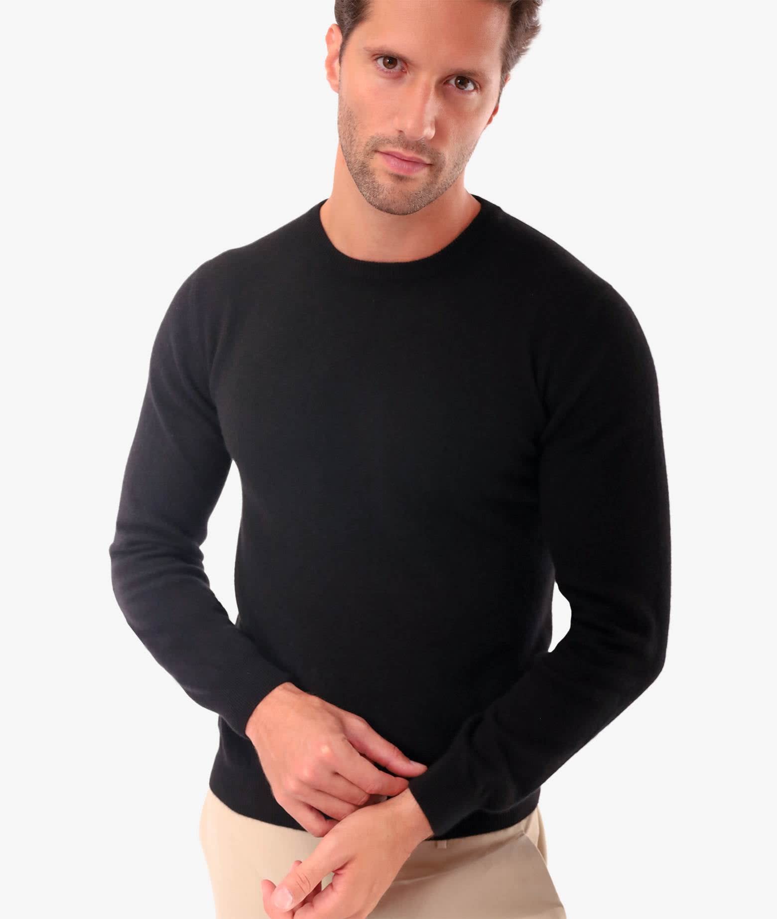 Shop Larusmiani Crewneck Sweater Aspen Sweater In Black