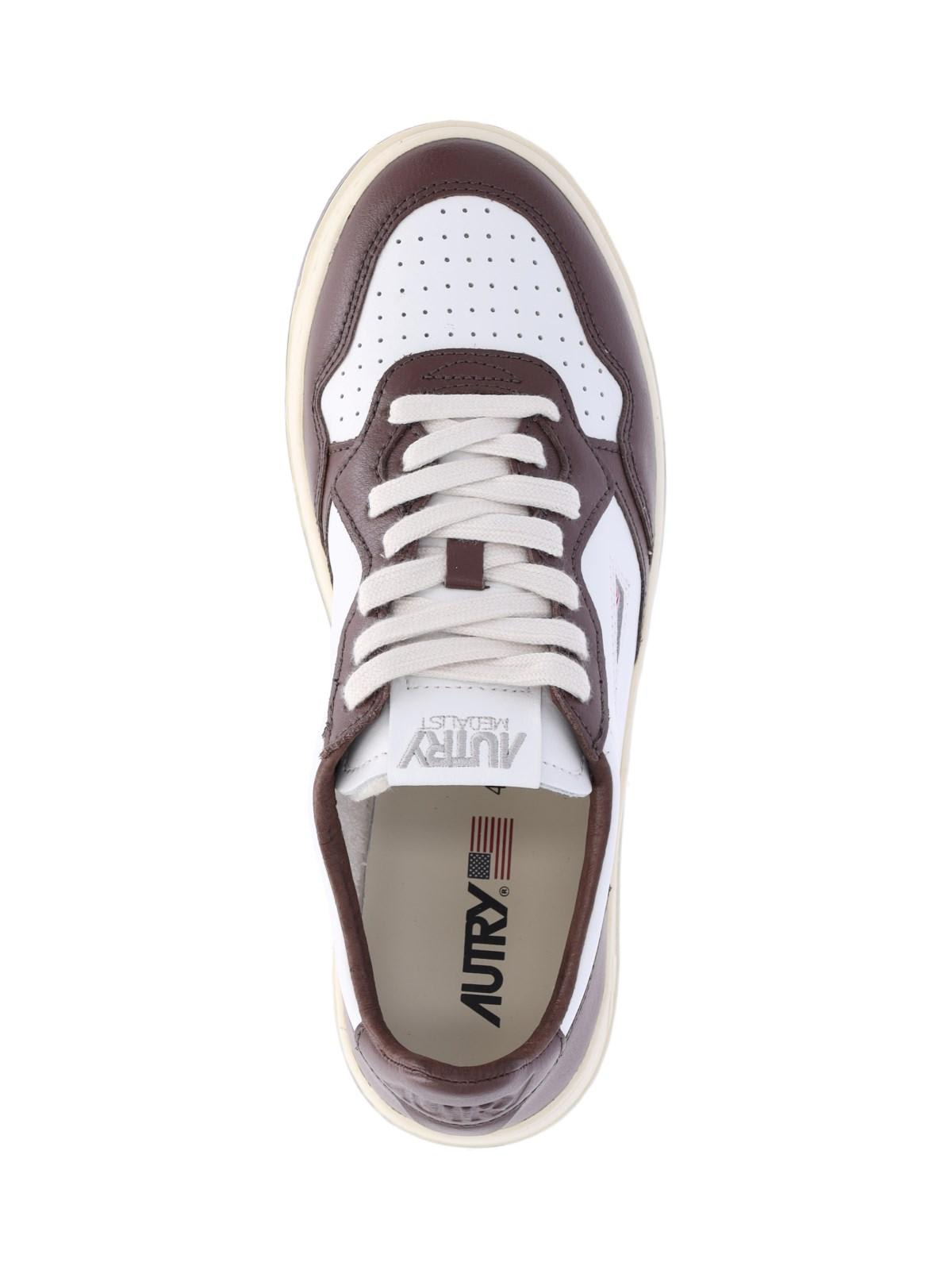 Shop Autry Medalist Low-top Sneakers In Marrone