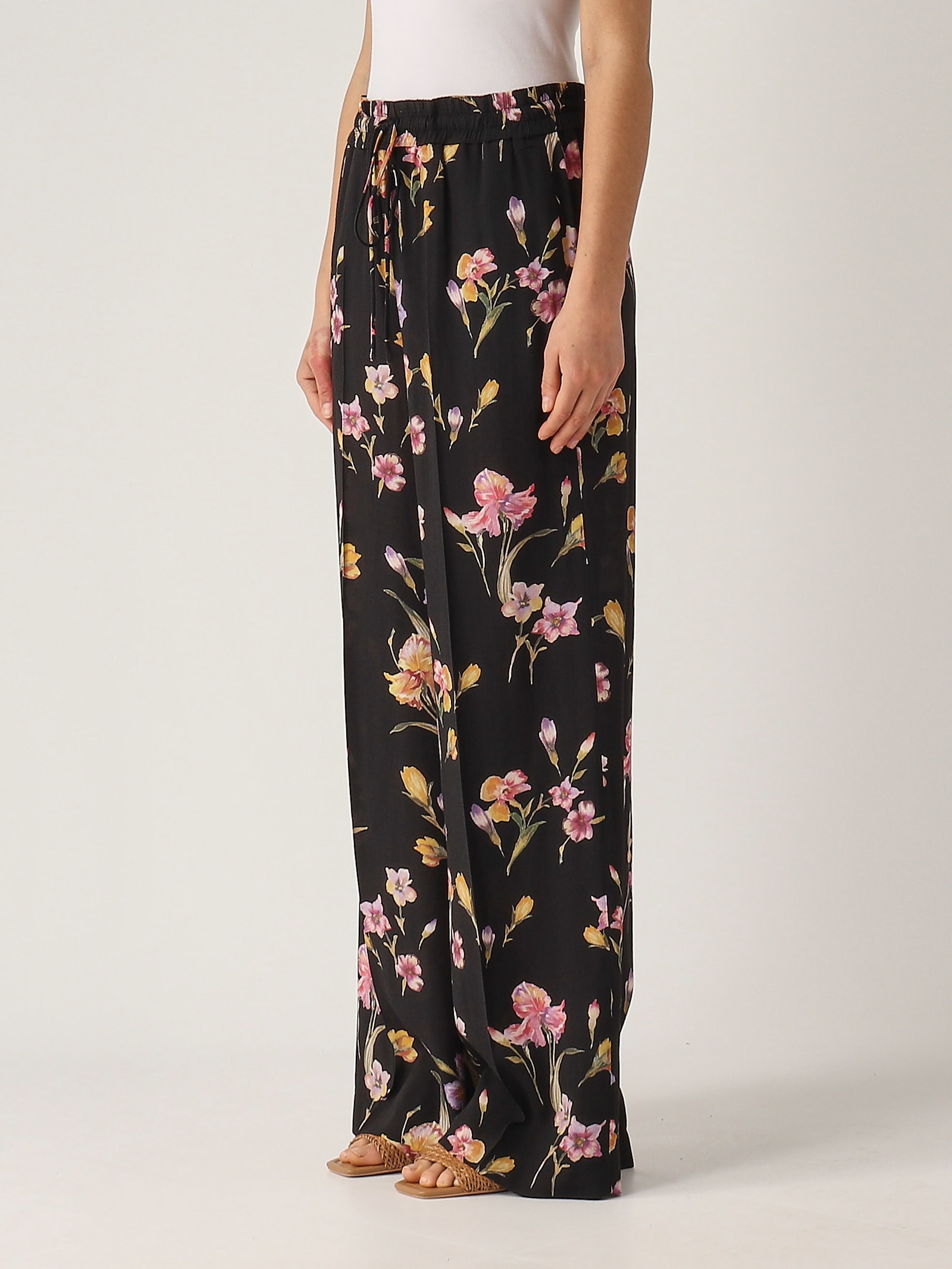 Twinset Twin-set Relaxed Fit Black Trousers In Nero-fiori