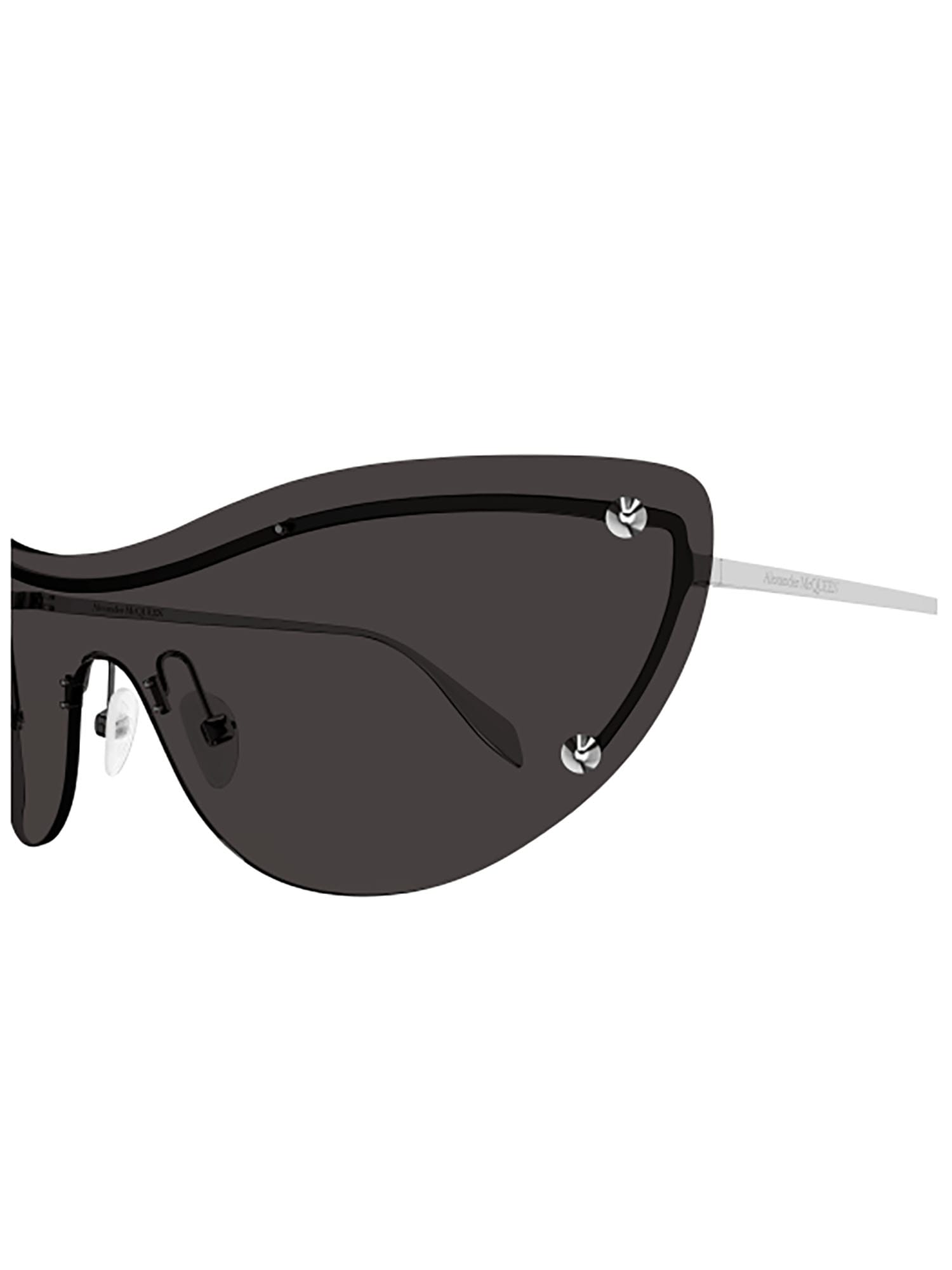 Shop Alexander Mcqueen Am0413s Sunglasses In Silver Silver Grey