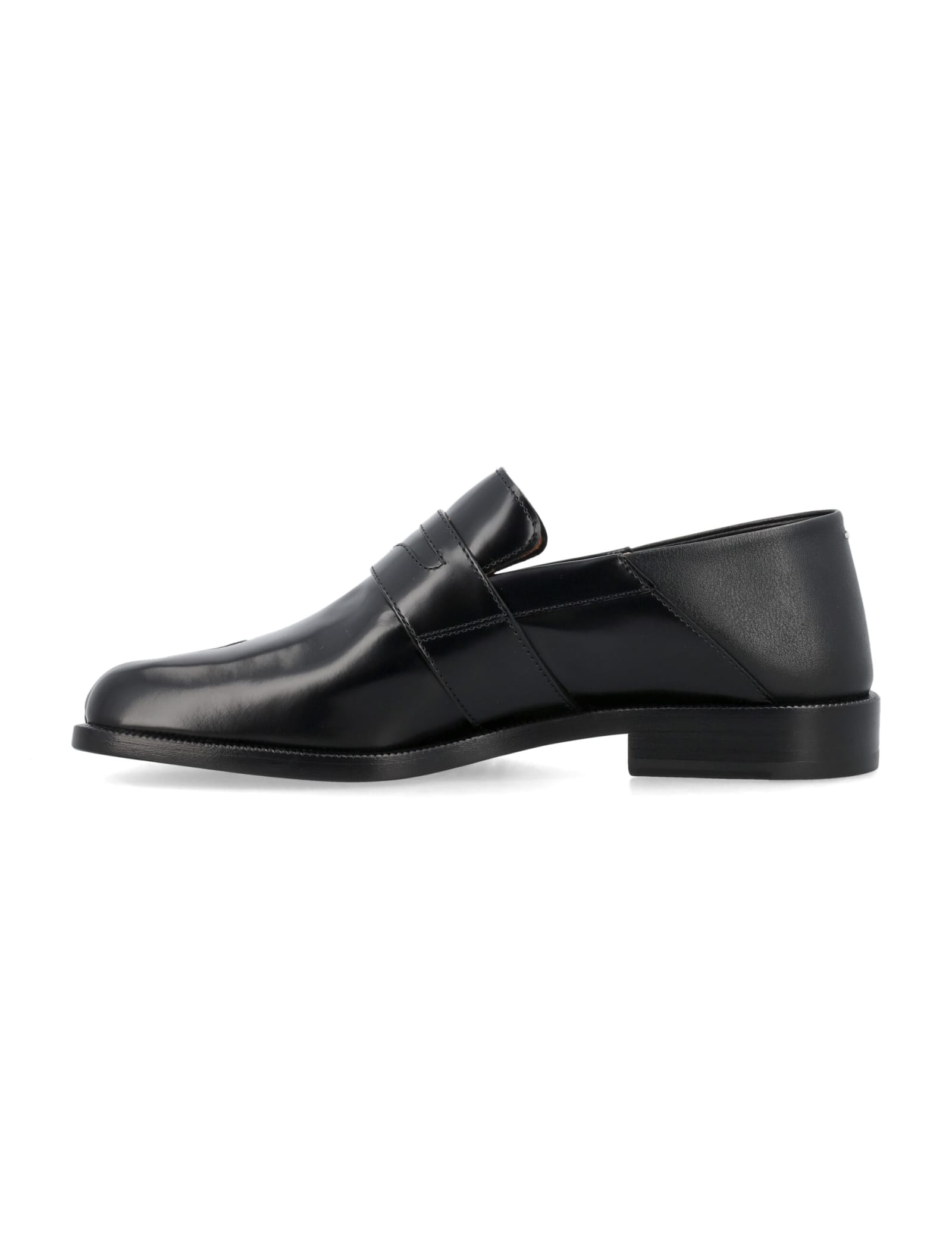 Maison Margiela Split Toe Leather Loafers With Iconic Design In Black