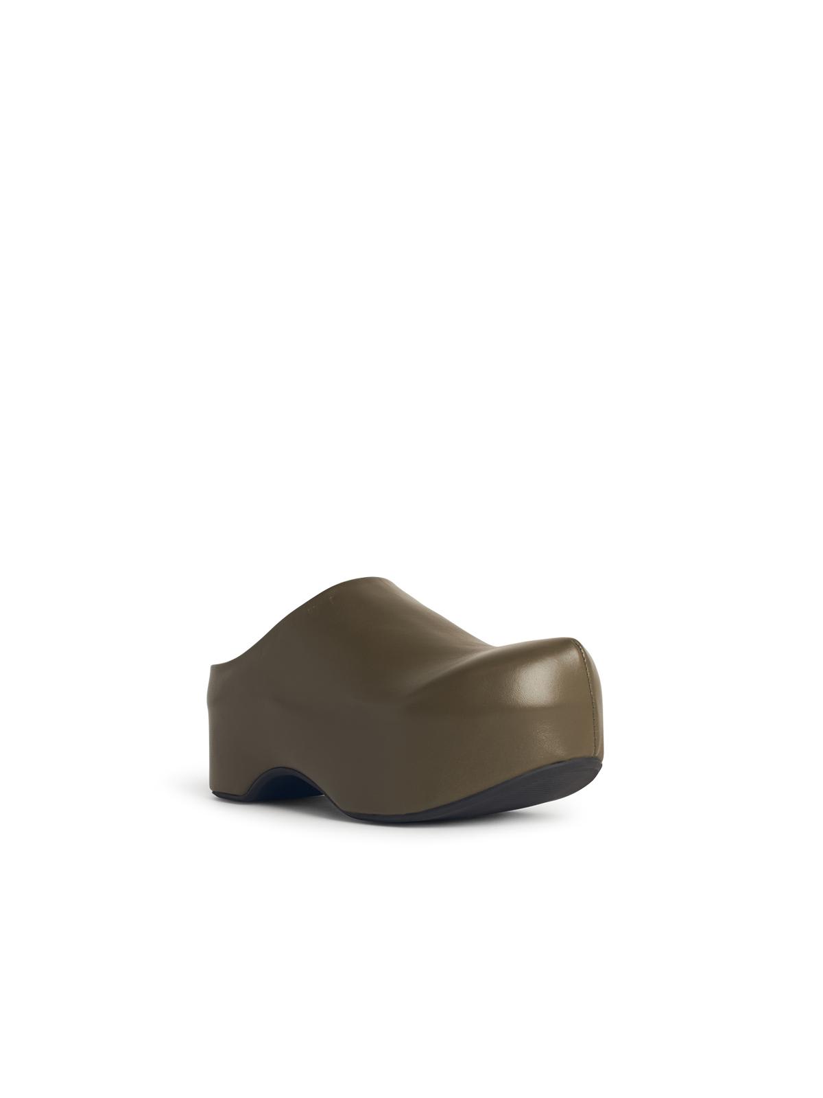 Marni Chunky Leather Platform Clog Sabots In Green