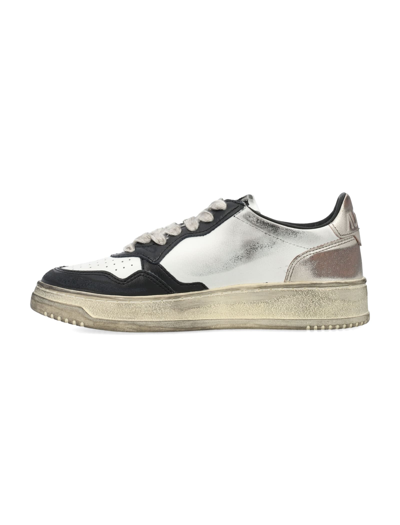 Shop Autry Medalist Super Vintage Low Sneakers In White Black Platinum