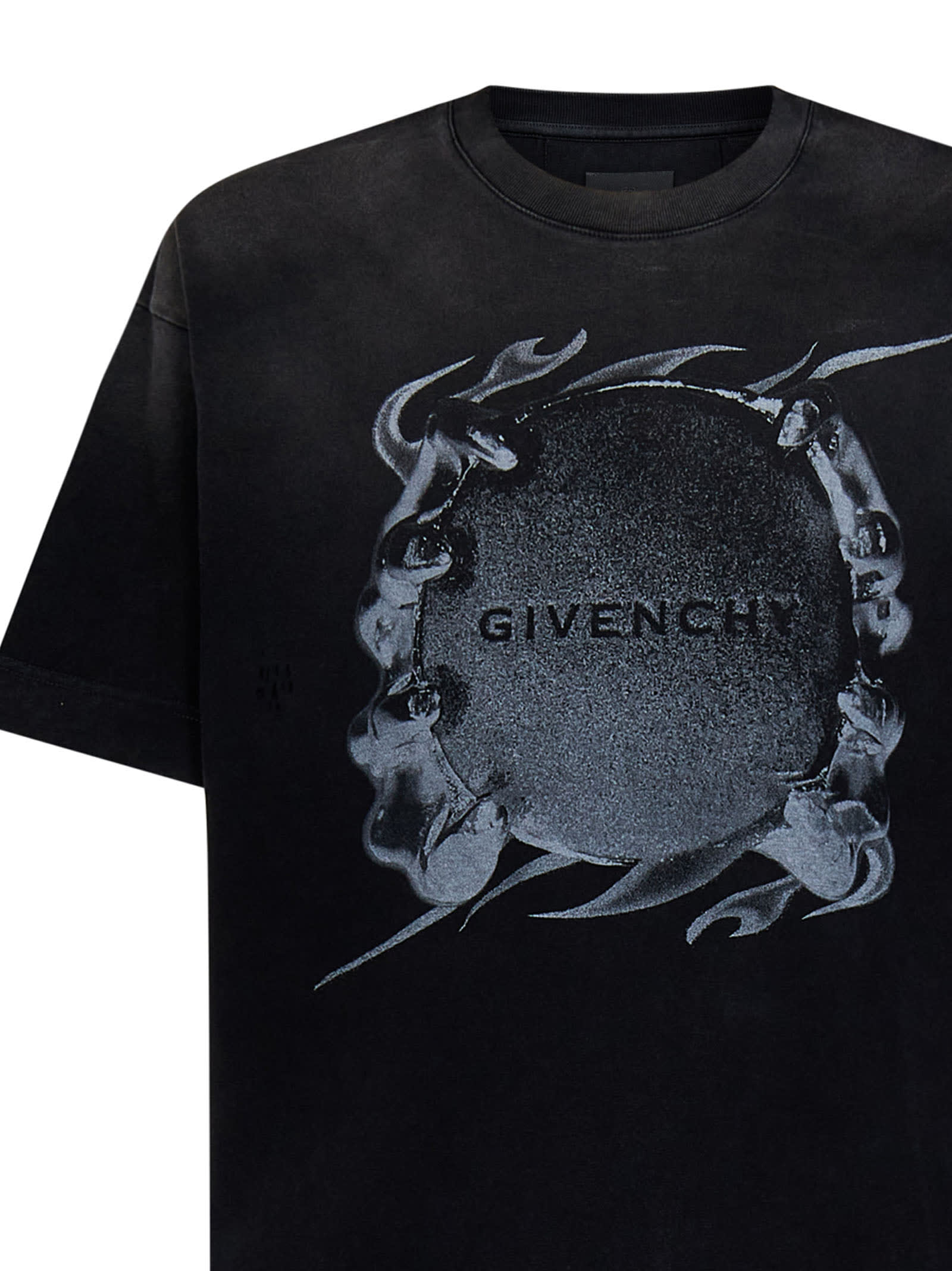 T shirt givenchy troué hot sale