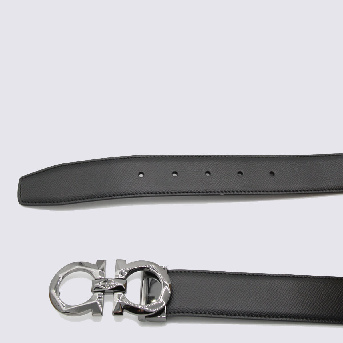 Ferragamo Black Leather Gancini Belt In Red