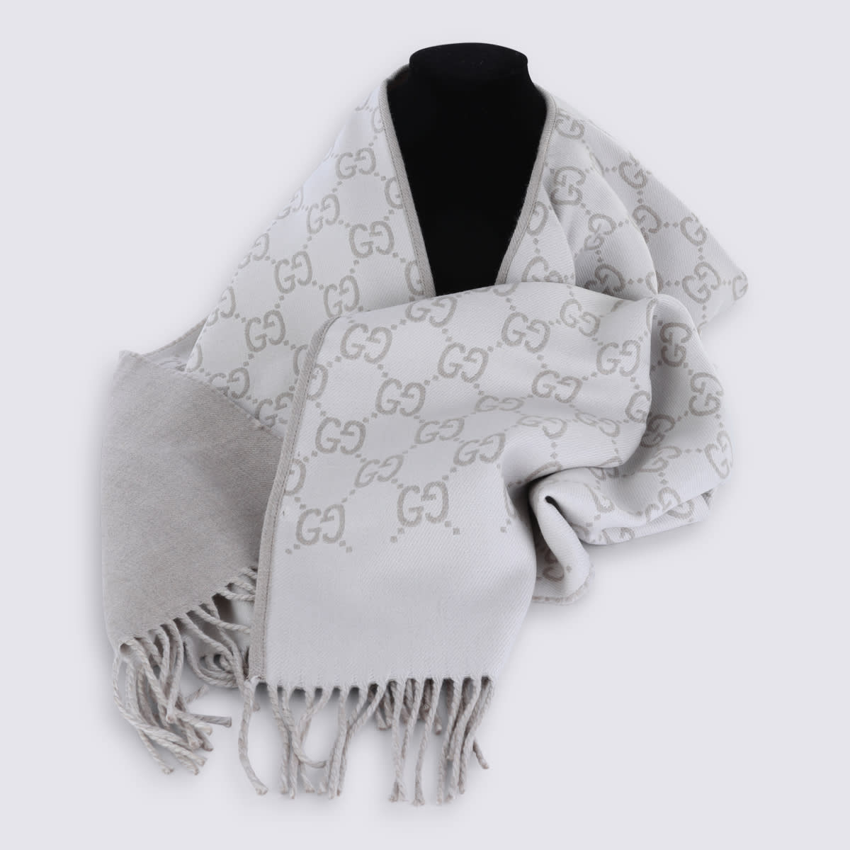 Gucci Beige Wool Scarf In Sand
