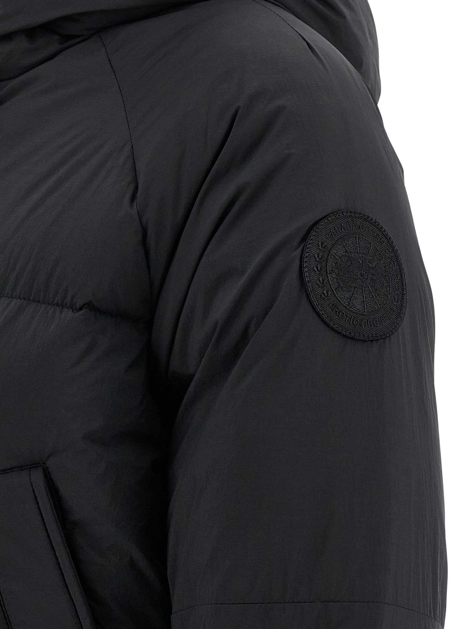 Canada Goose Chilliwack 750 Fill Power Down Puffer Jacket In Black