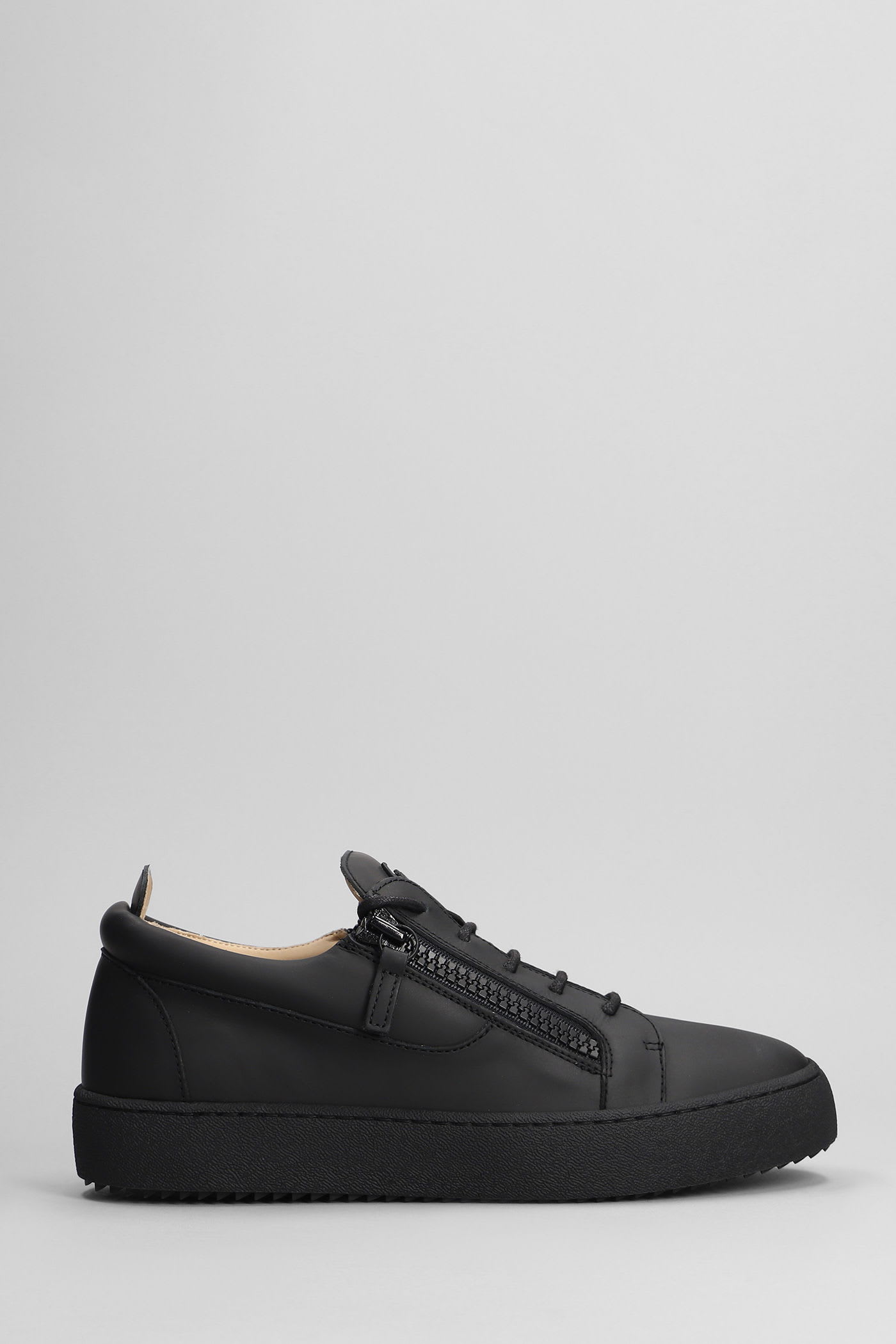 A1 Sneakers In Black Leather
