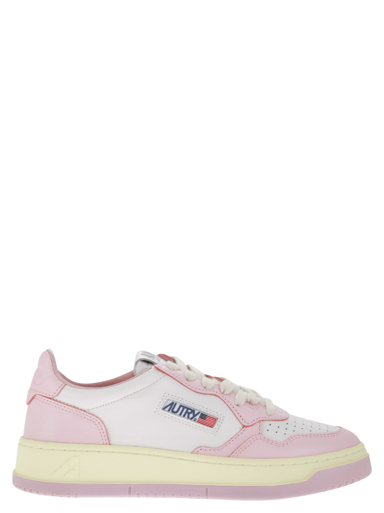 Shop Autry Medalist Low - Two-tone Leather Sneakers In Cipria