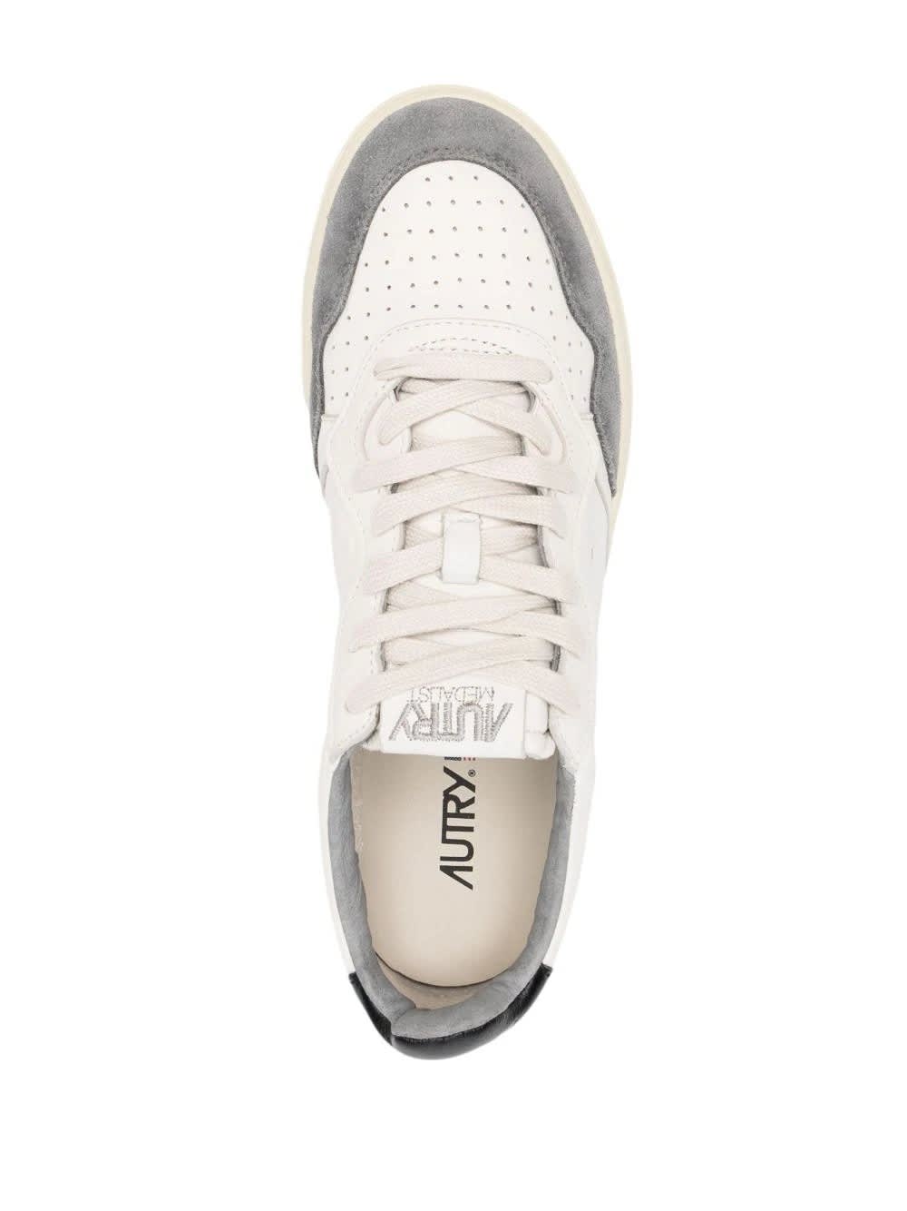 Shop Autry Medalist Low Sneakers In Grey Suede And White Leather In Grey/black