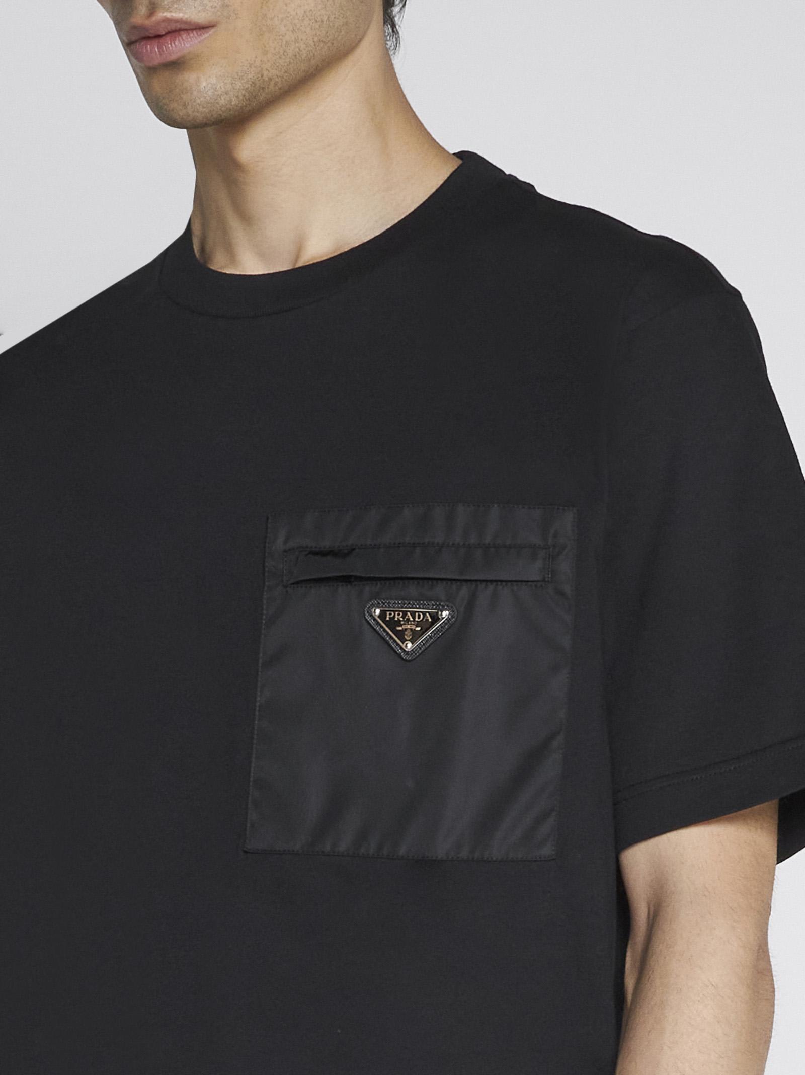 Prada Men's Plain Cotton Badge Pocket T-shirt In Black
