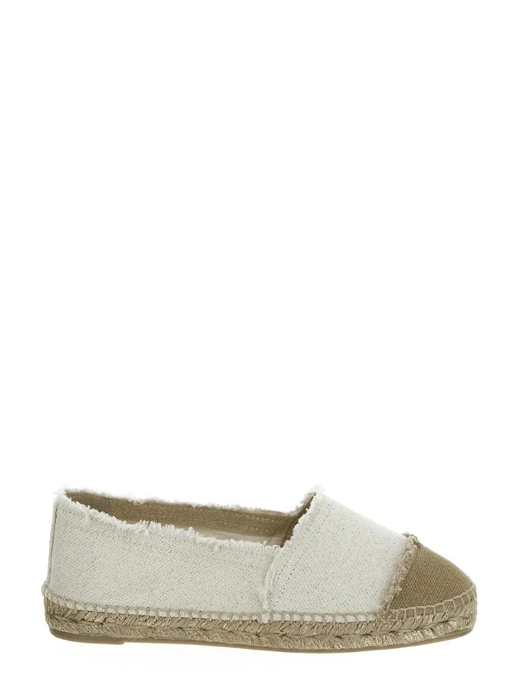 Castaã±er Kampala Shoe In White