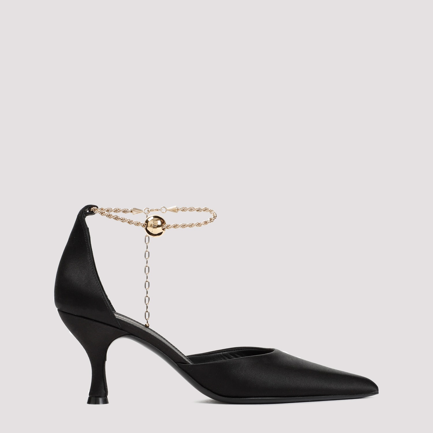 Shop Ferragamo Dana 70 Pumps In Nero