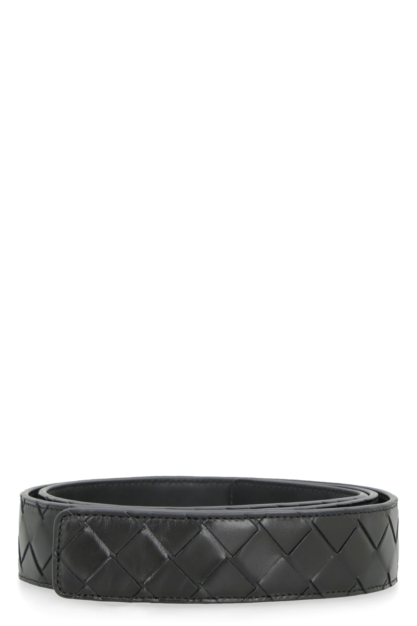 Leather Belt in Black - Bottega Veneta