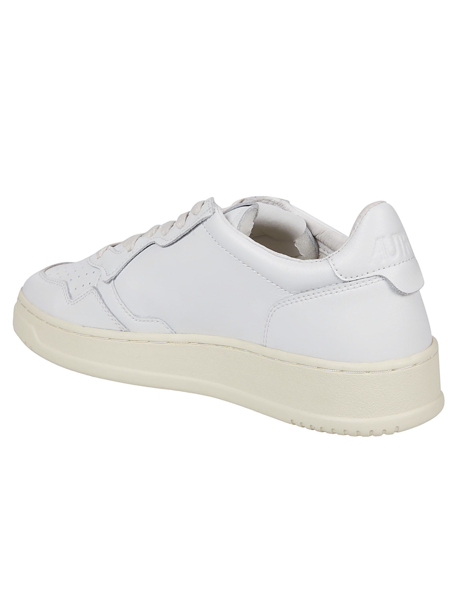 Autry Medalist Low Leather Sneakers In White
