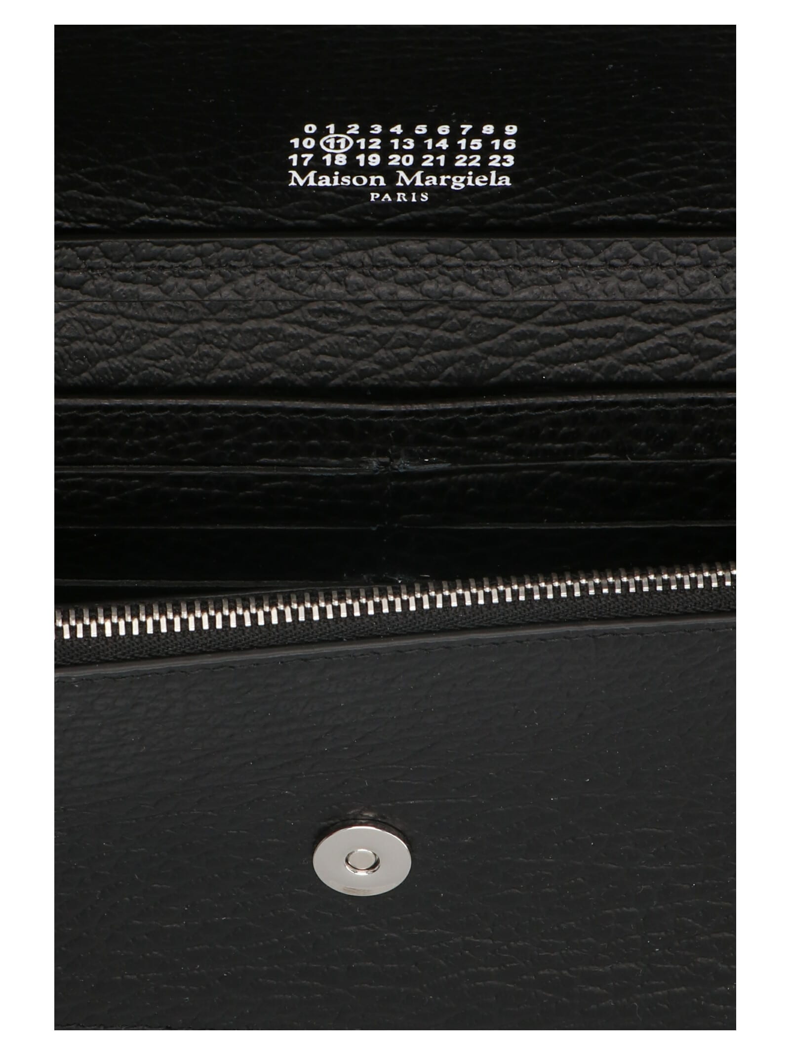 Shop Maison Margiela Logo Chain Wallet In Black