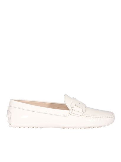 Tods Chain Trim Patent Leather Loafers In White