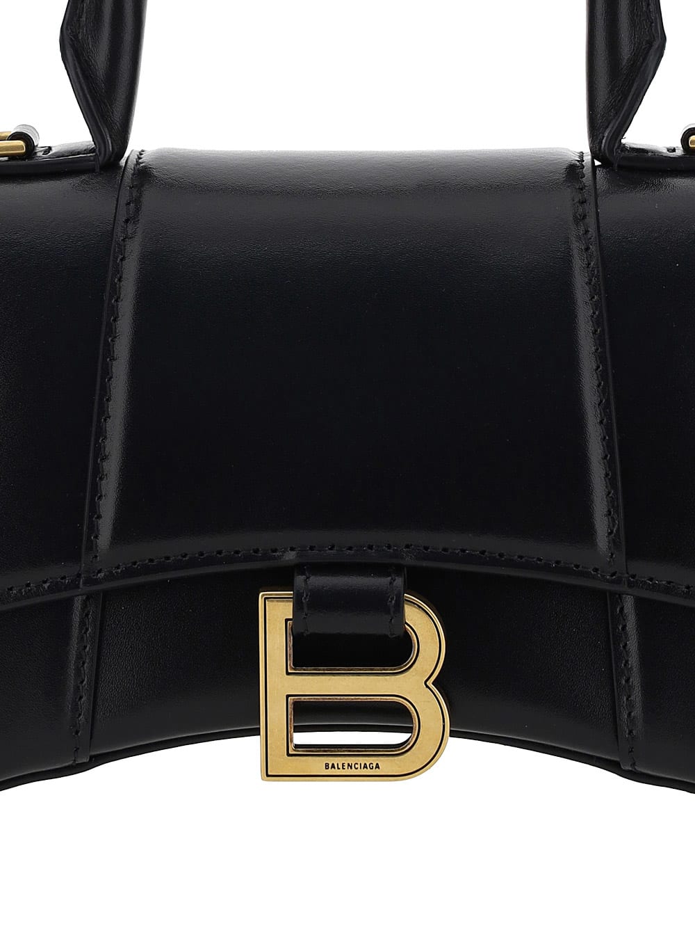 Balenciaga Handbags. In Black