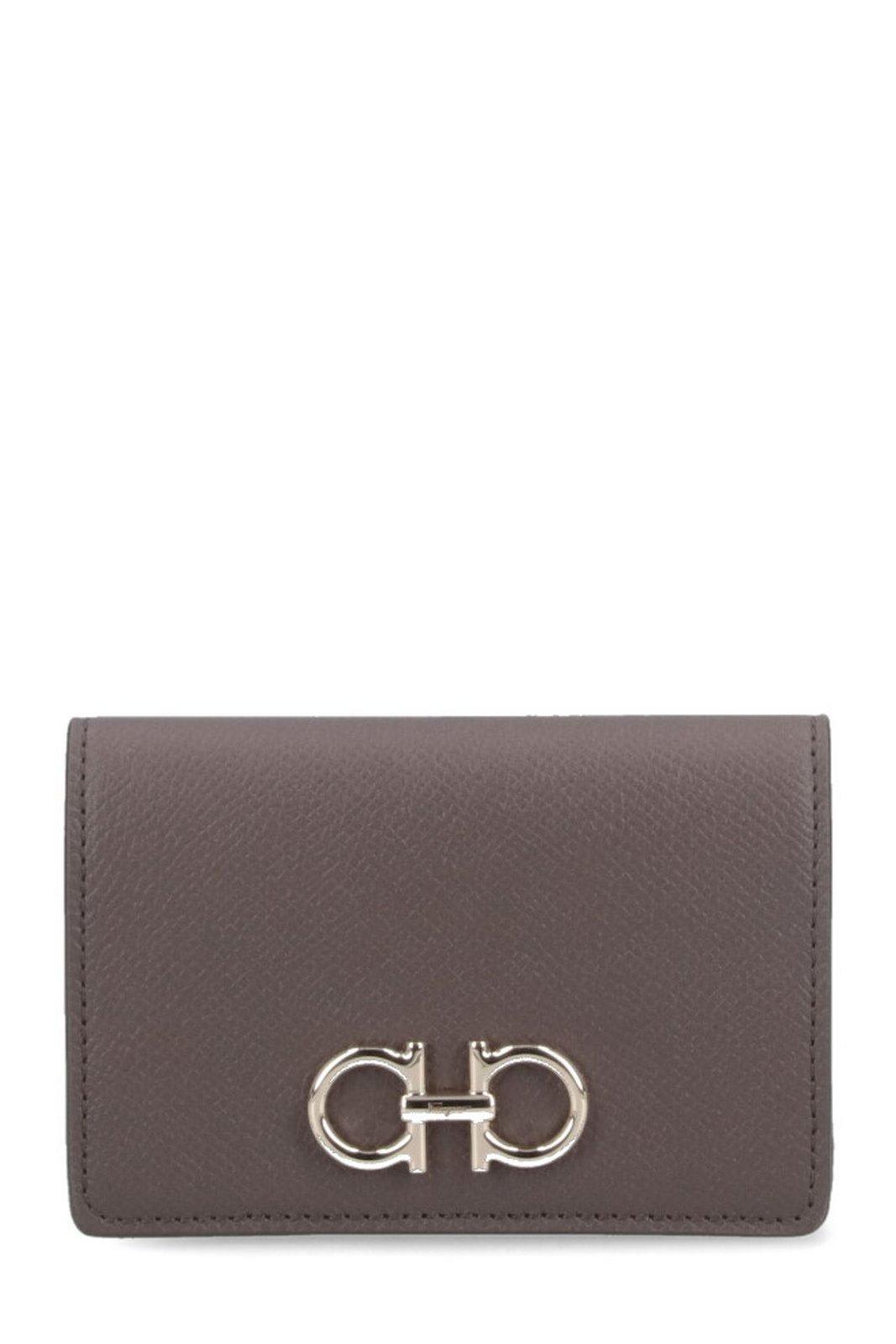 Ferragamo Gancini Logo-plaque Leather Wallet In Taupe