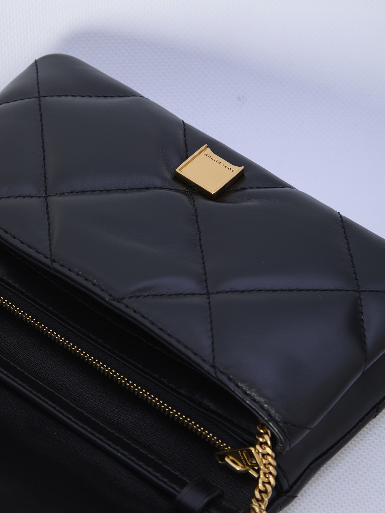 Tory Burch Kira Charm Diamond Quilt Chain Wallet Bag In Black