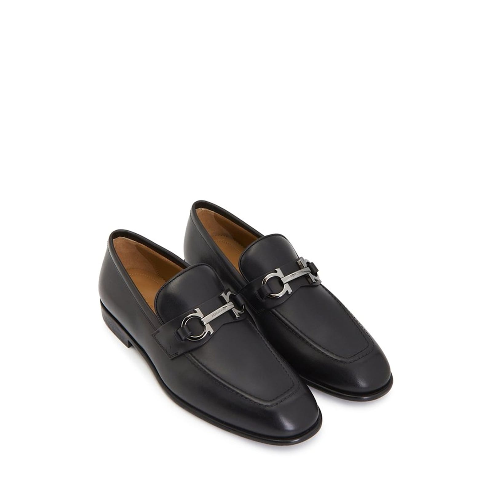 Ferragamo Foster Gancini Loafers In Hammered Leather In Black