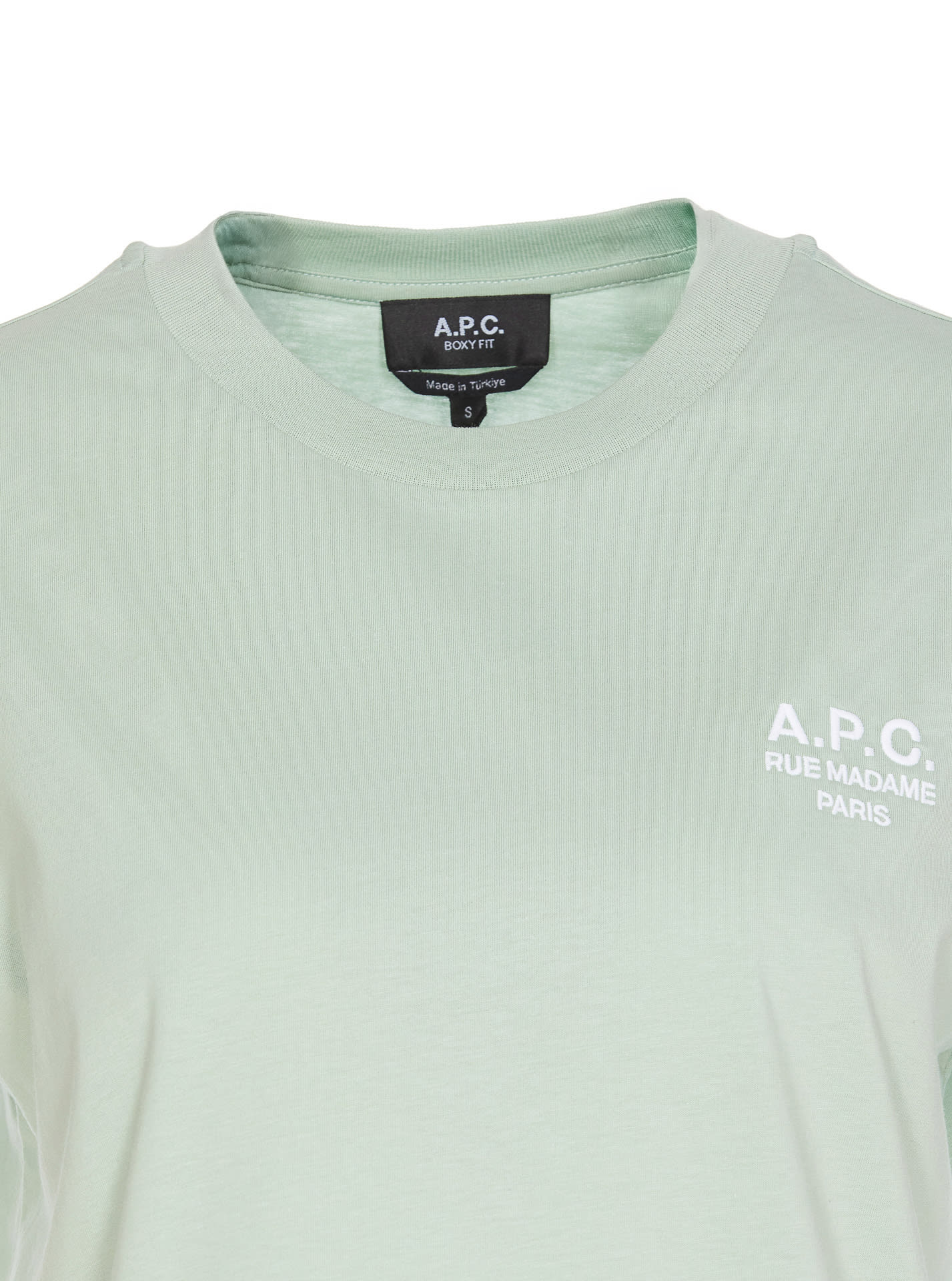 Shop Apc Standard T-shirt In Green