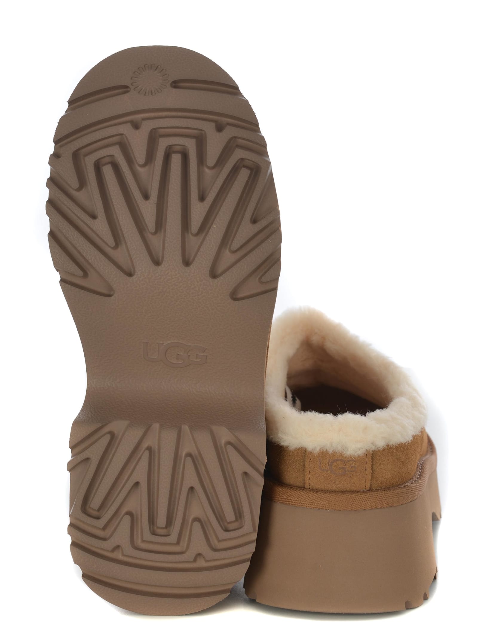 Shop Ugg Stivali  New Heights Cozy Made Of Suede In Camel