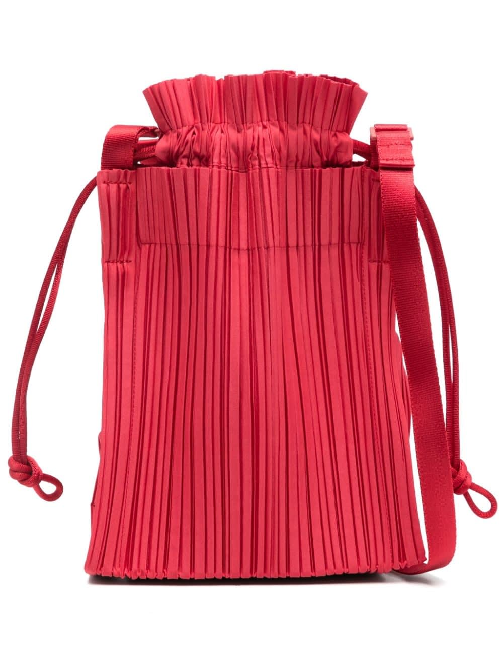 Issey Miyake Square Pelated Bucket Bag In Red