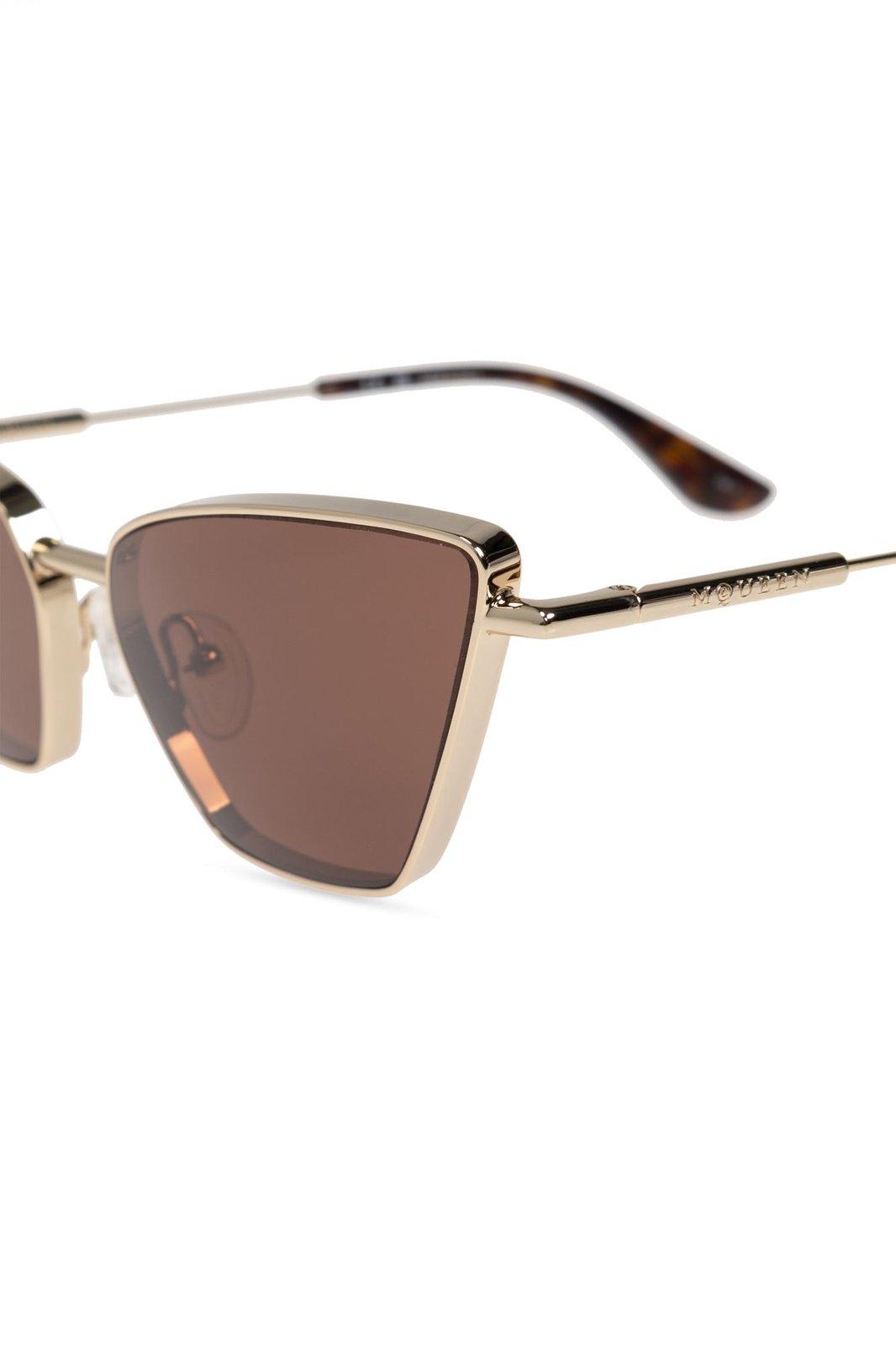 Alexander Mcqueen Eyewear Cat-eye Frame Sunglasses In Golden