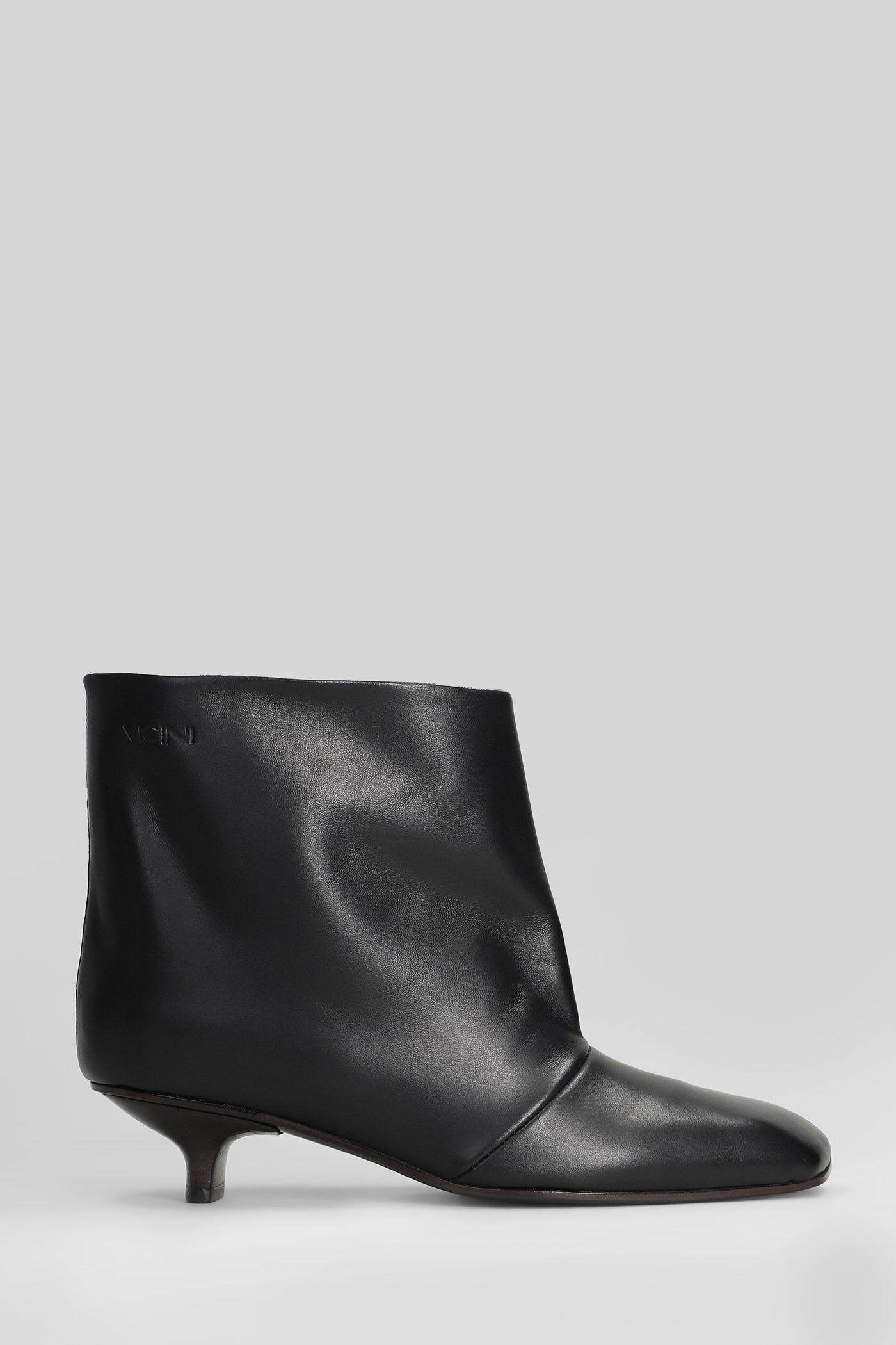 Vicini Cizin 30 Low Heels Ankle Boots In Black Leather In Black