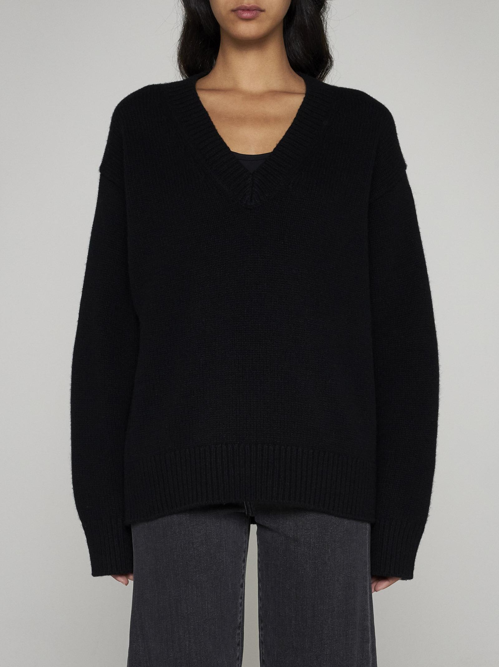 Shop Totême Wool And Cashmere Sweater In 001 Black