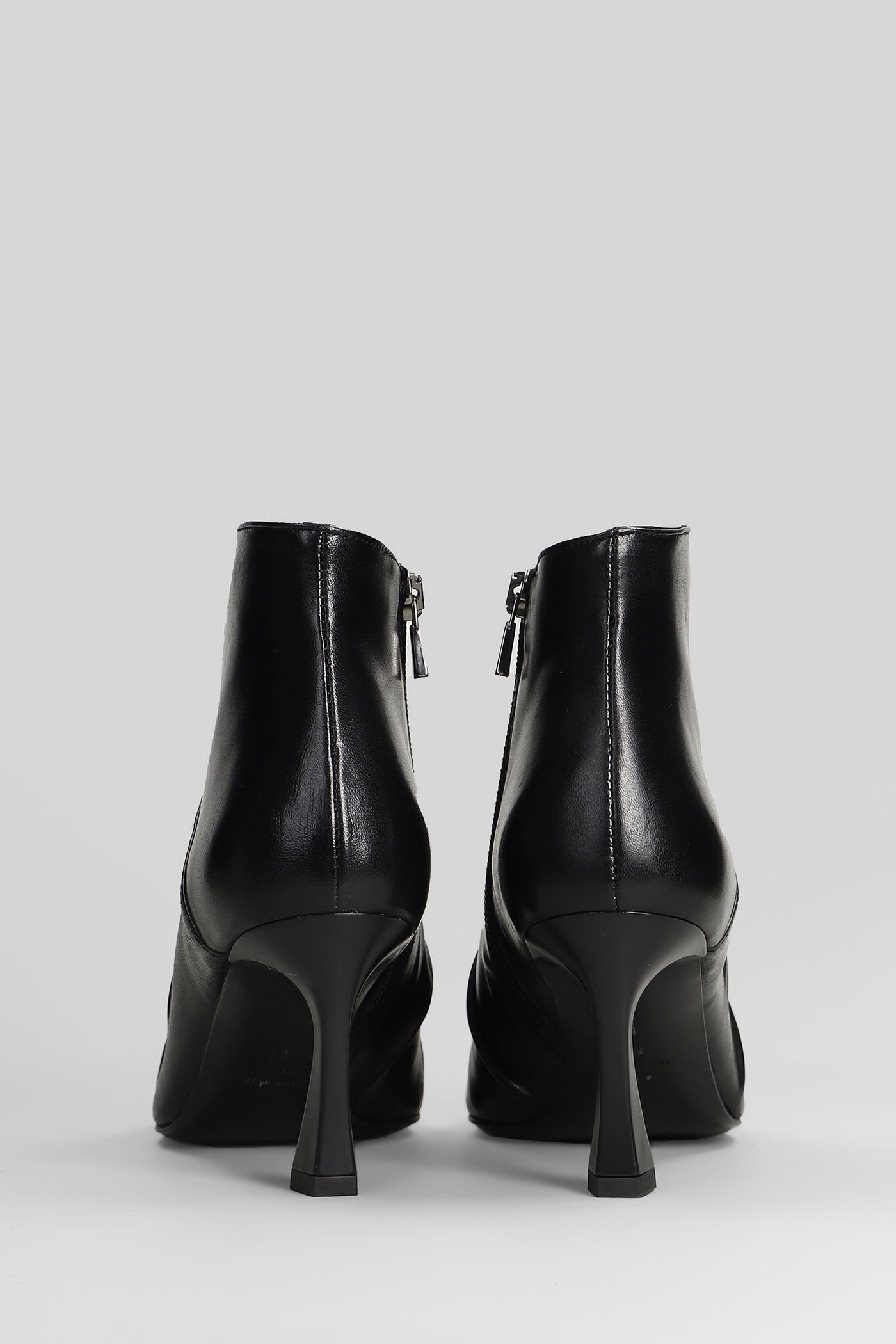 The Seller 80mm Ruched Pointed-toe Ankle Boots In Black