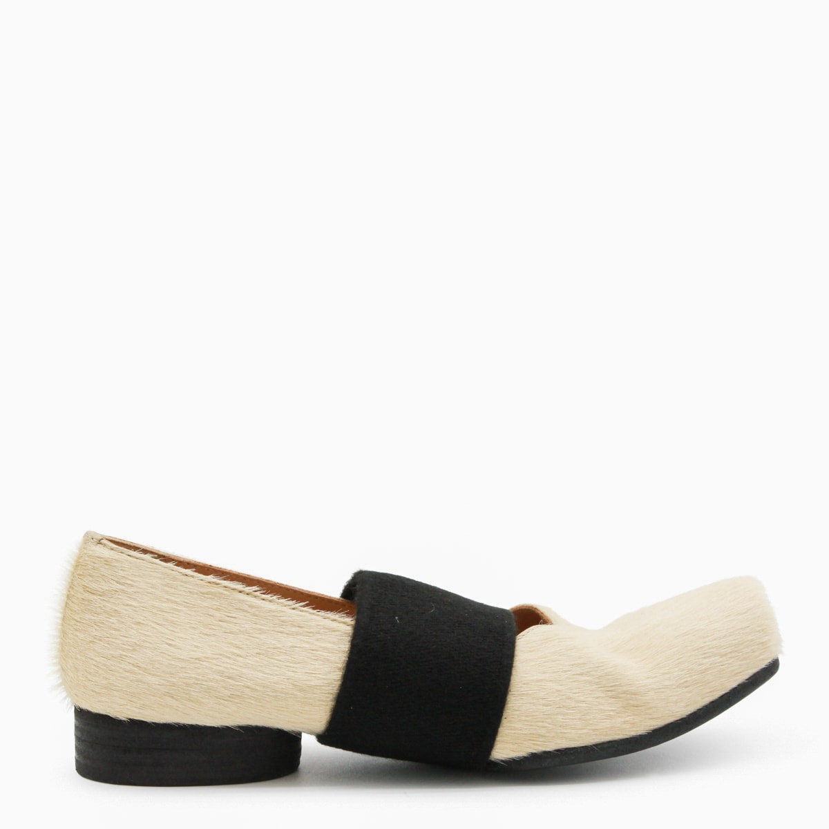 Uma Wang Strap Square-toe Flat Shoes In Neutral