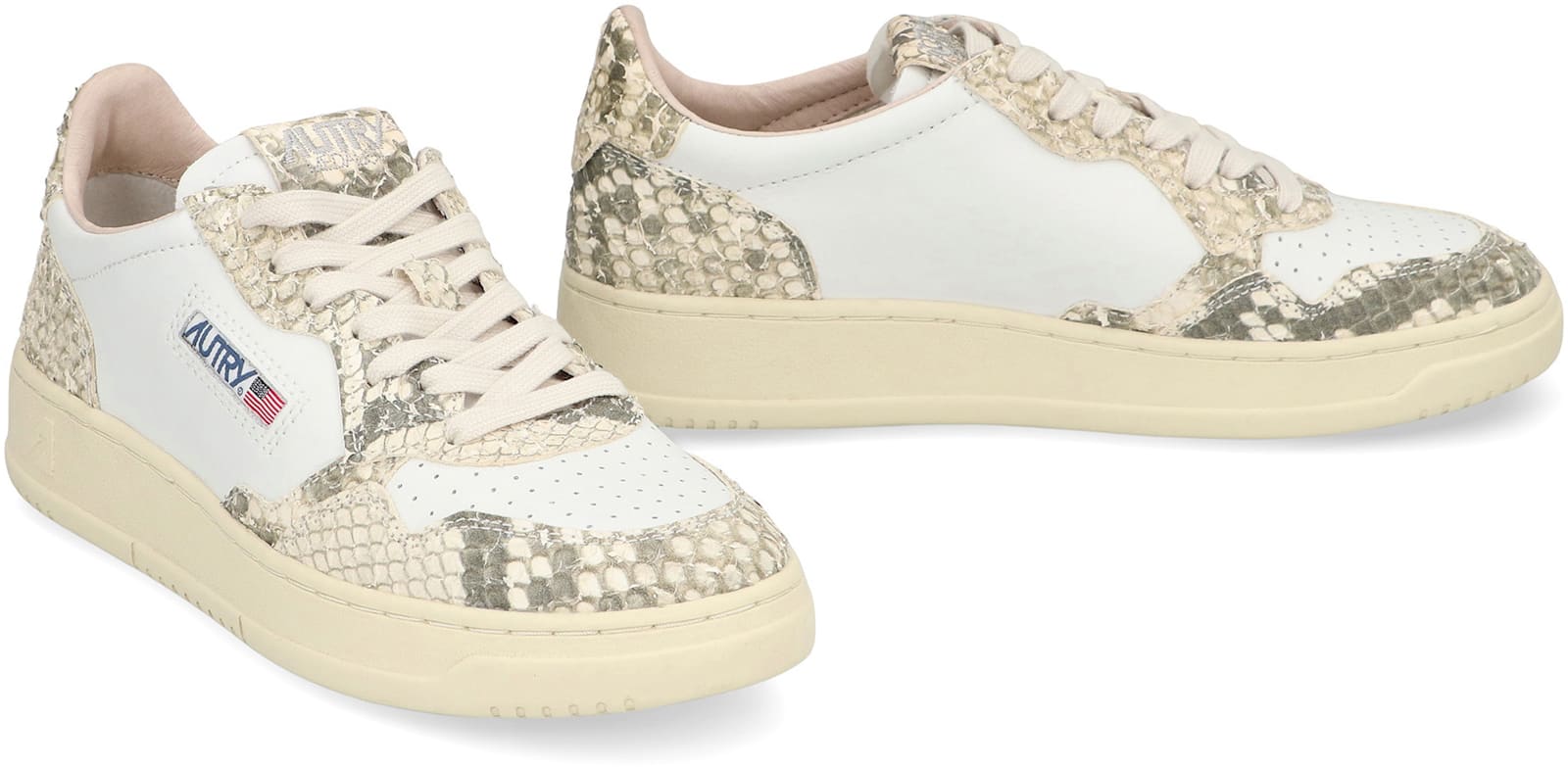 Autry Medalist Low-top Sneakers Leather Inserts In Multi