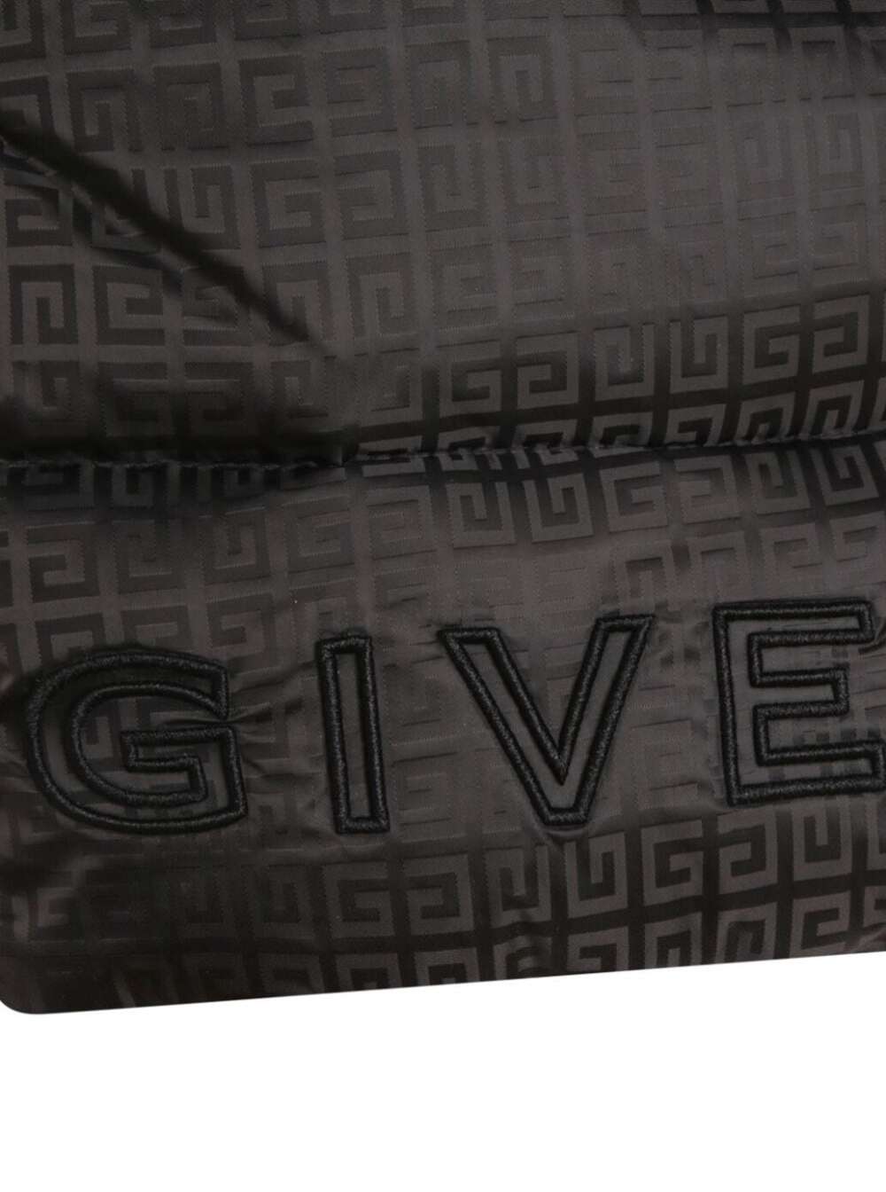 Shop Givenchy H2613909b In Black