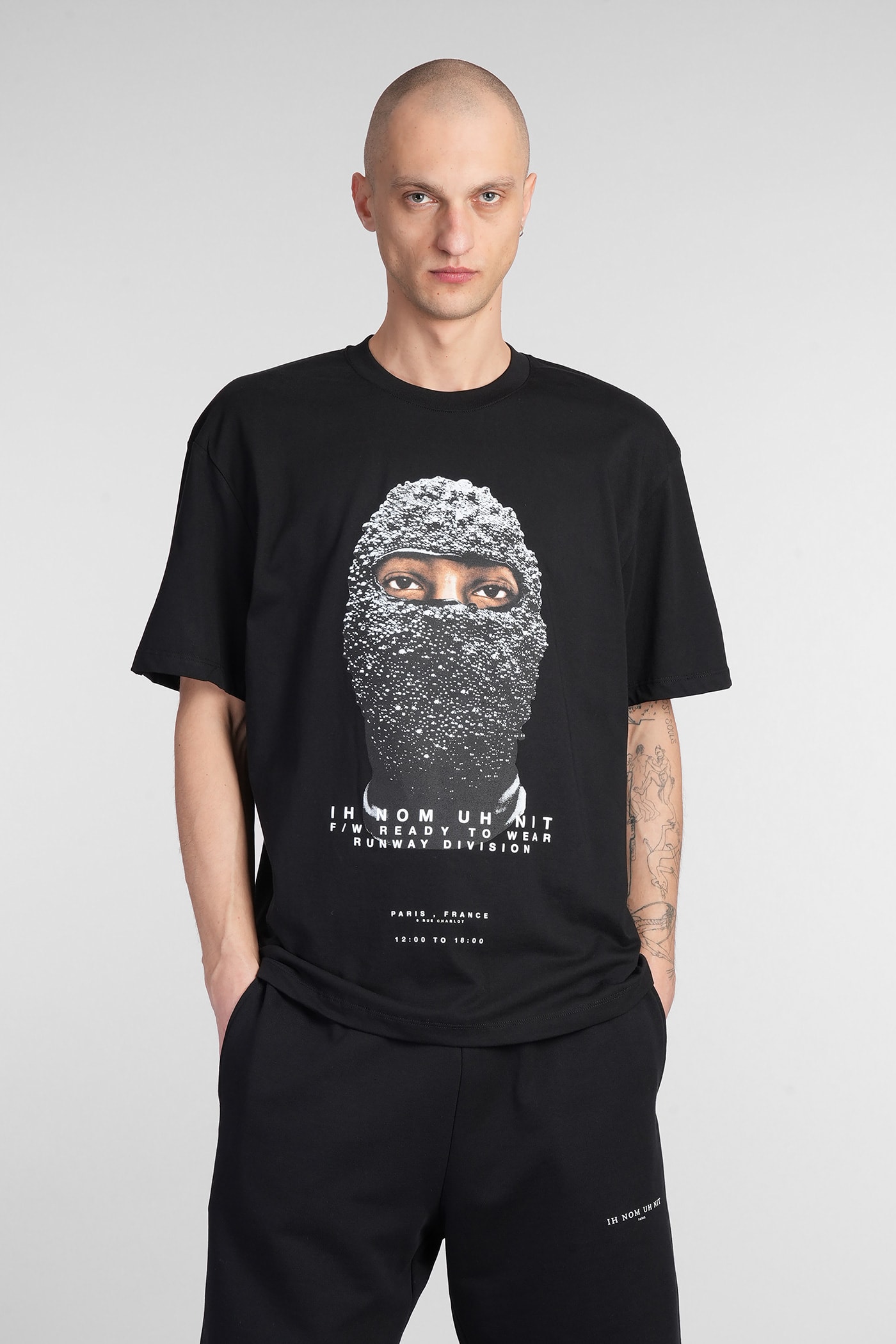 T-shirt In Black Cotton