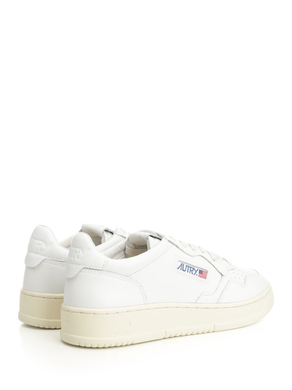 Autry Medalist Low Sneakers In White