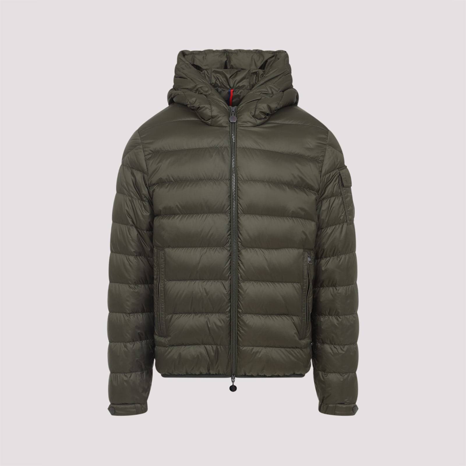 Moncler Insulated Lightweight Waistcoat With Silhouette In Green