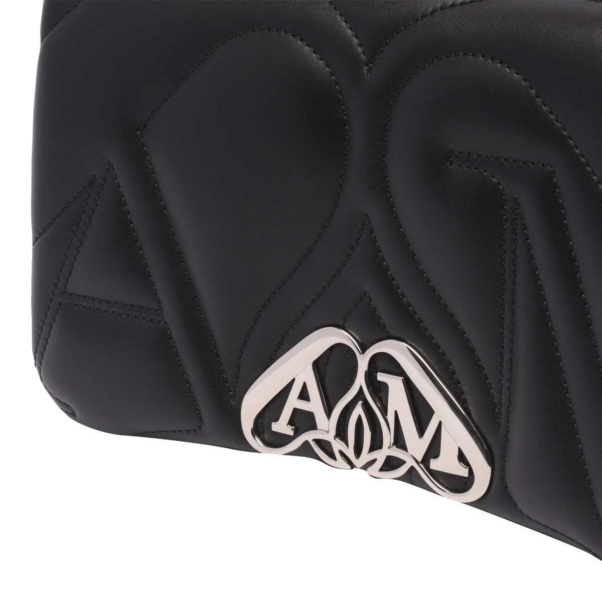 Alexander Mcqueen The Seal Shoulder Bag In Black
