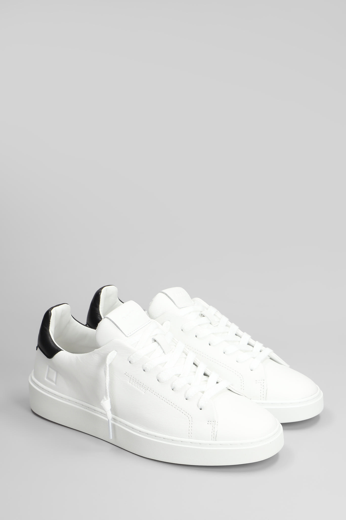 Date D.a.t.e. Levante Sneakers In White/black
