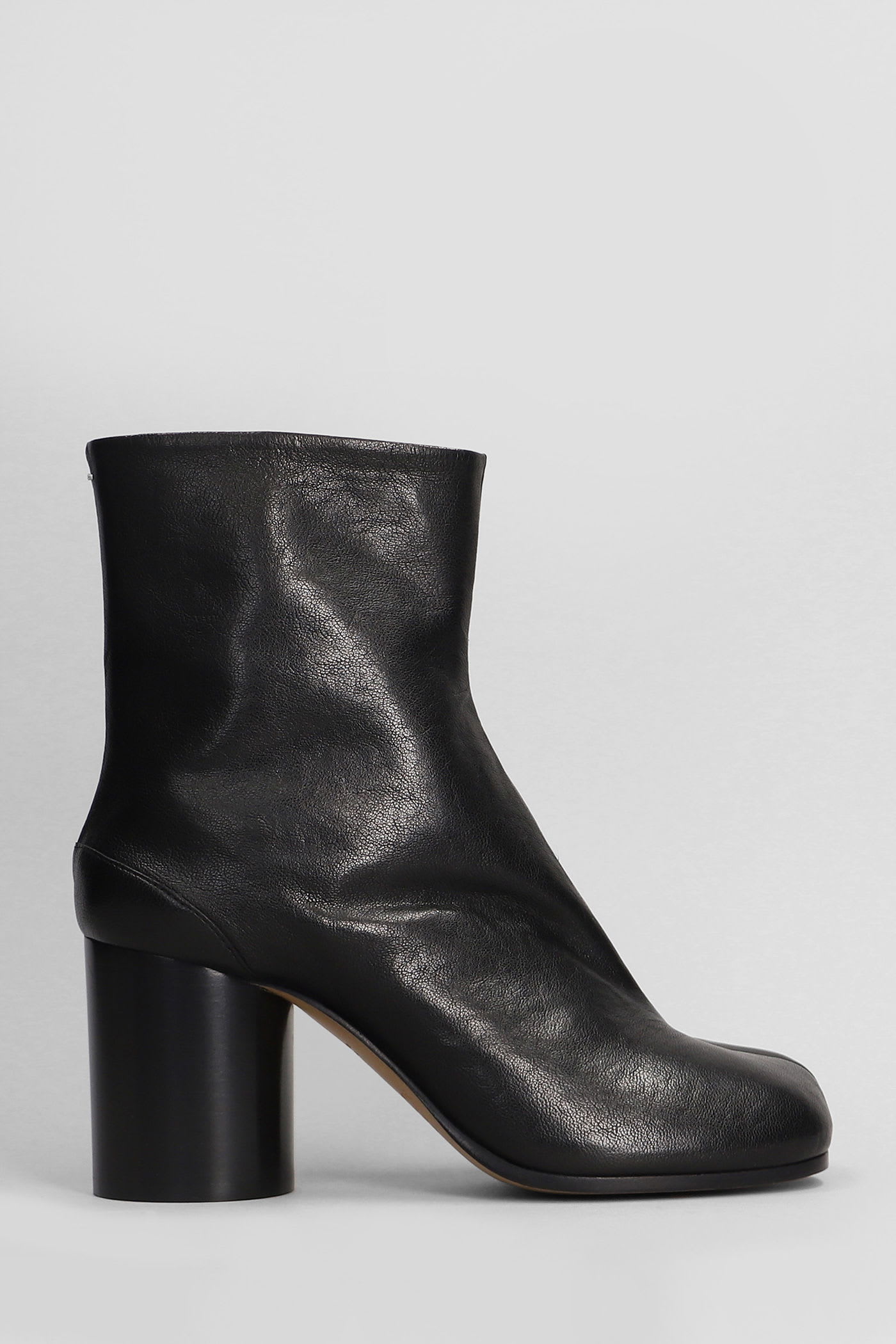 Maison Margiela Tabi Ankle Boots With Unique Tabi Toe Design And Block Heel In Black