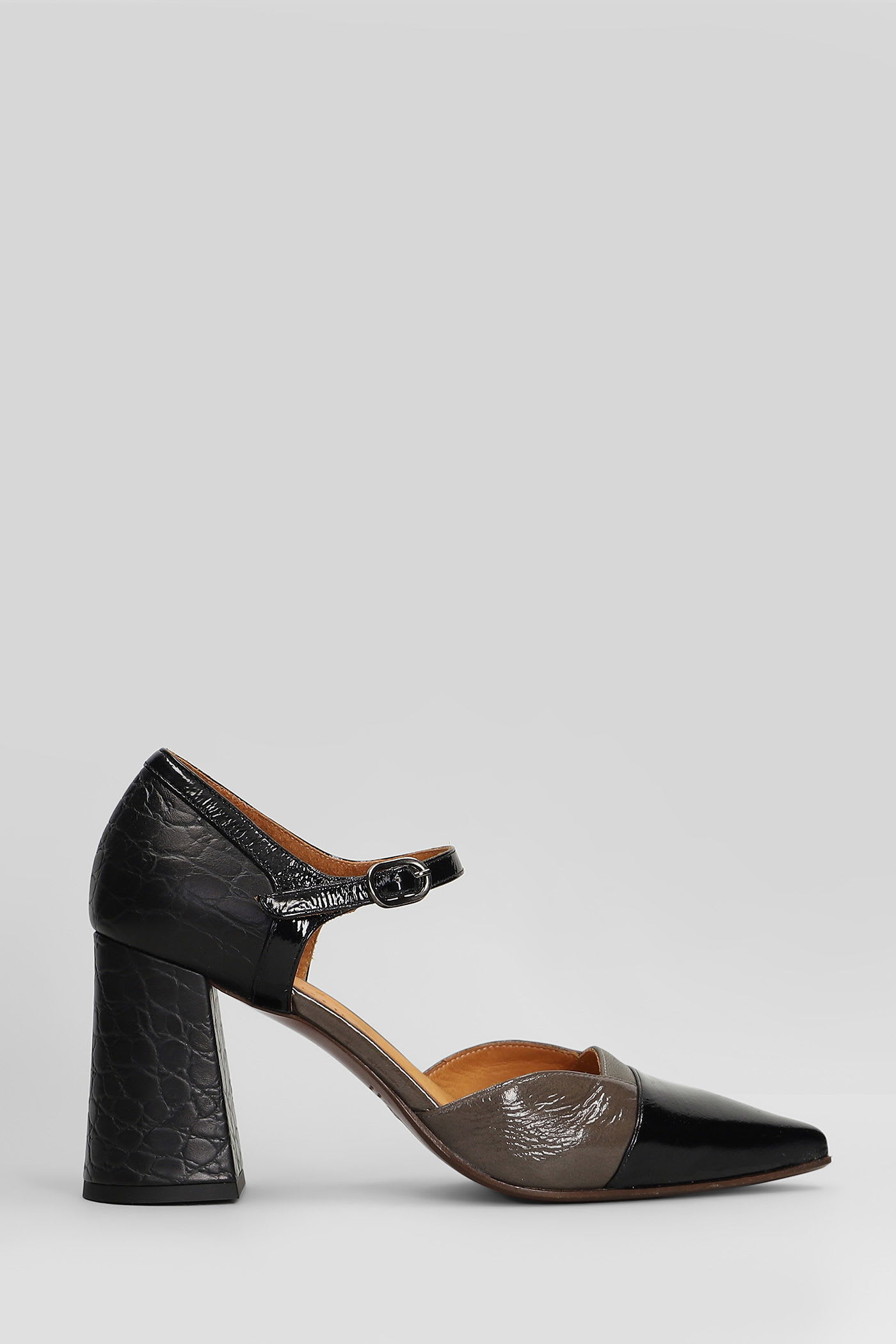 Luer Pumps In Black Leather