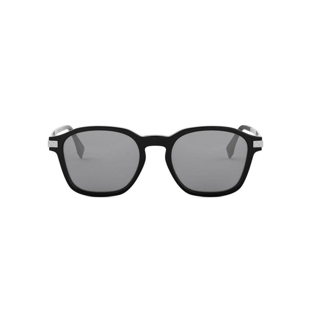 Fendi Fe40166i01a In Black