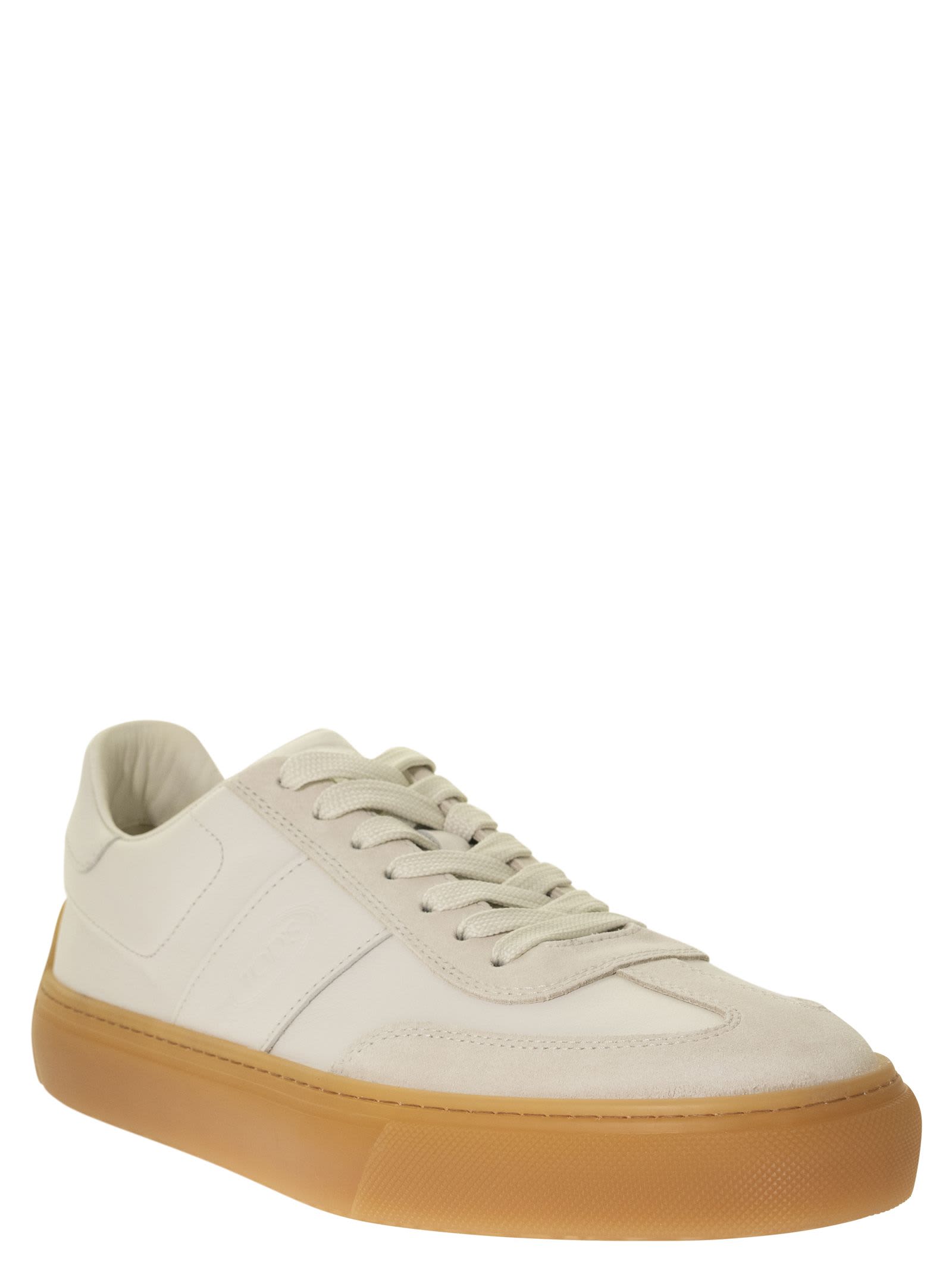 Shop Tod's Sneakers In Pelle In White