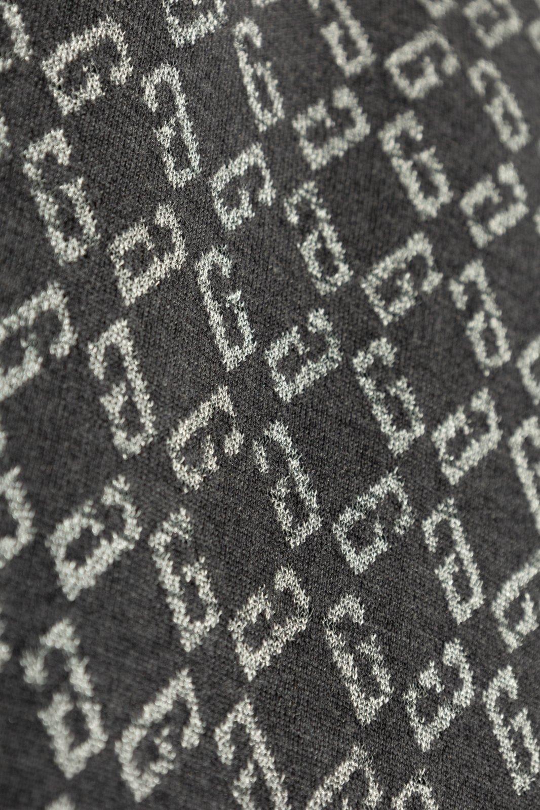Givenchy Monogram 72 Kacquard Knit Sweater In Medium Grey