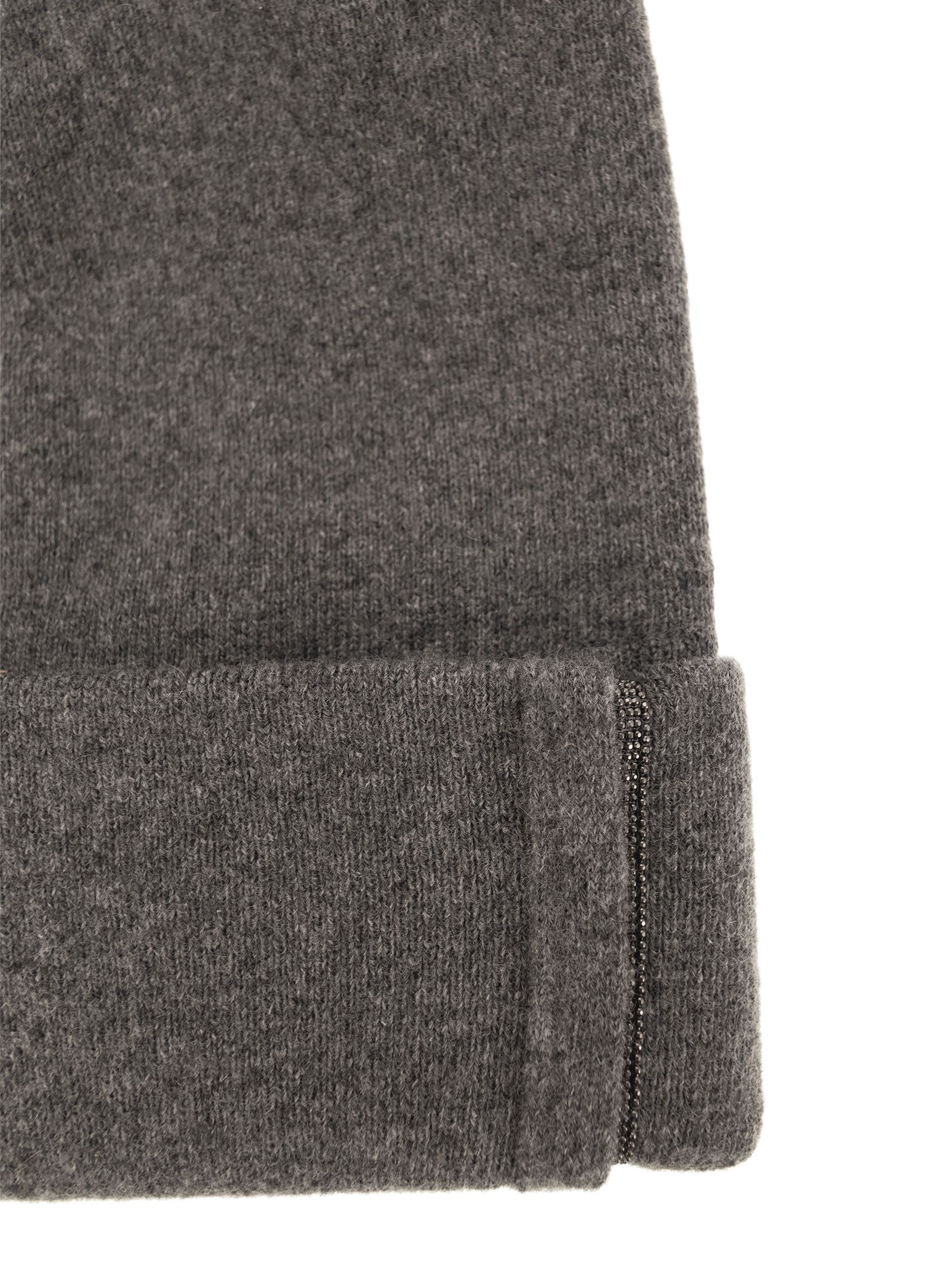 Brunello Cucinelli Ribbed Cashmere Knit Papalina With Necklace In Grey