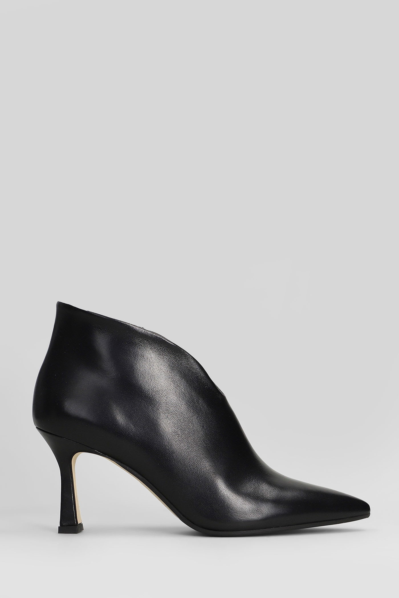 Julie Dee High Heels Ankle Boots In Black Leather In Black