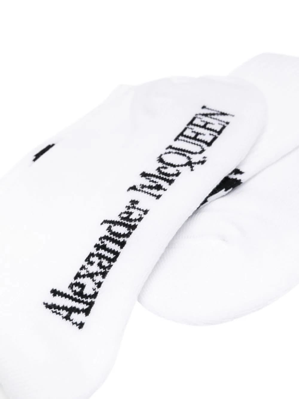 Shop Alexander Mcqueen Seal Logo Socks In Ivory/black In White