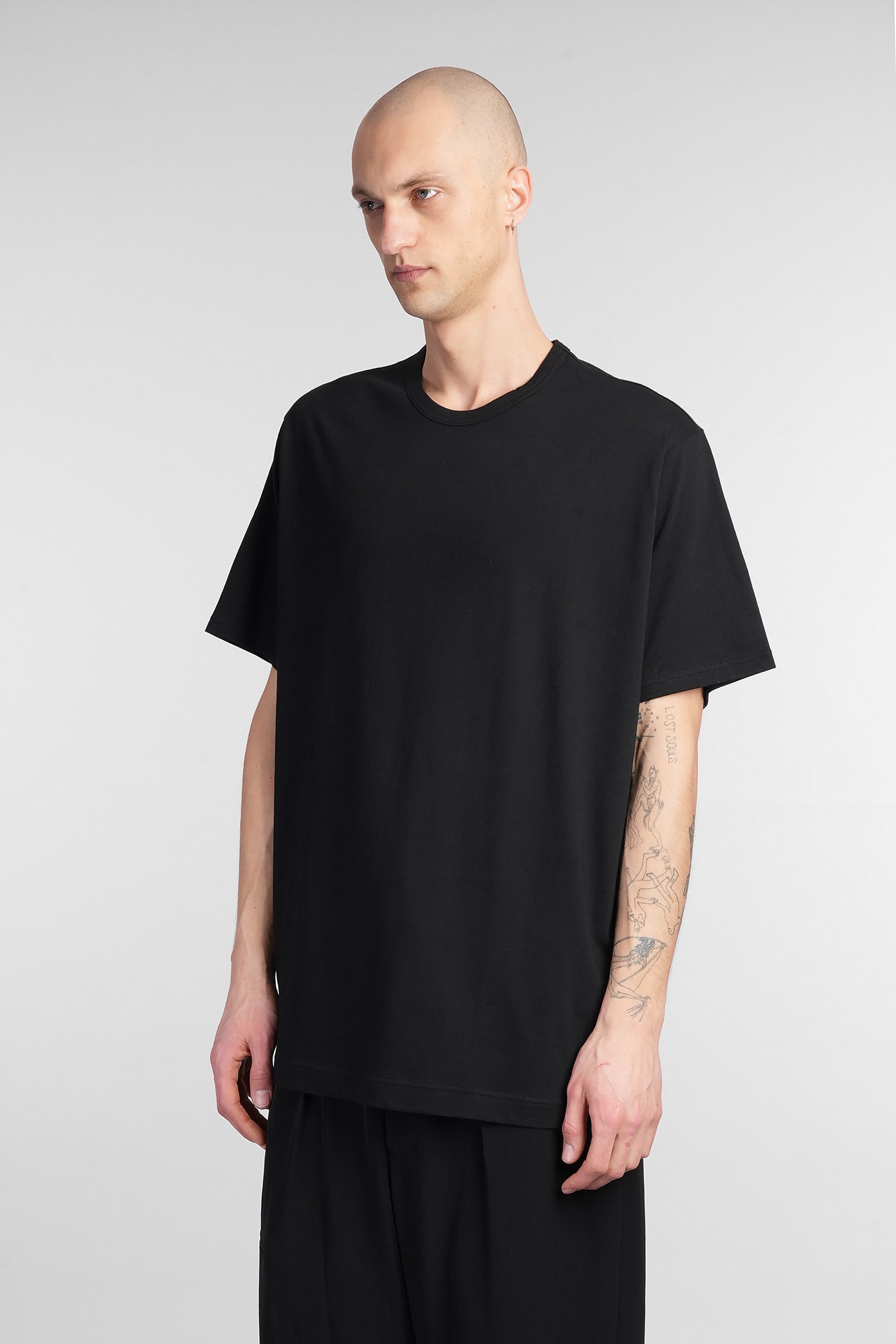 Shop Yohji Yamamoto T-shirt In Black Cotton